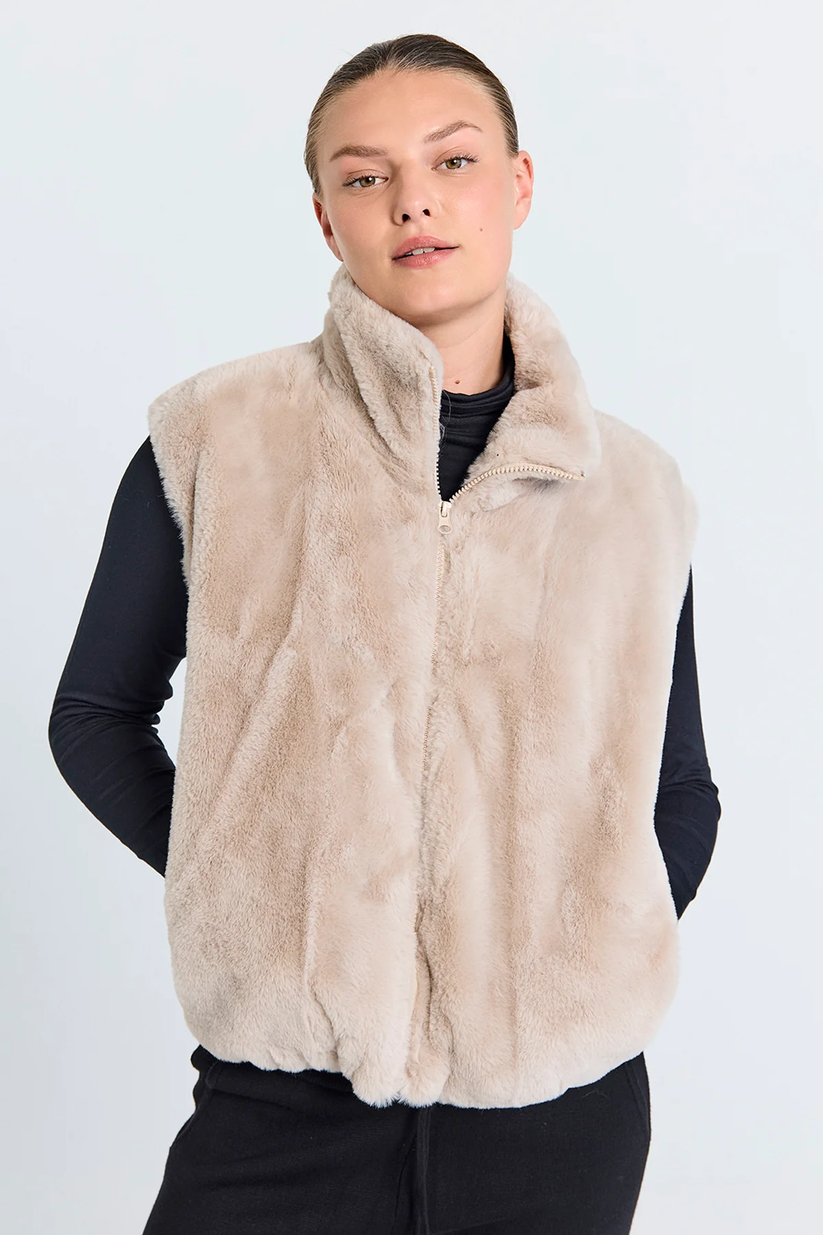FQFONY - WESTE AUS KUNSTFELL - BEIGE