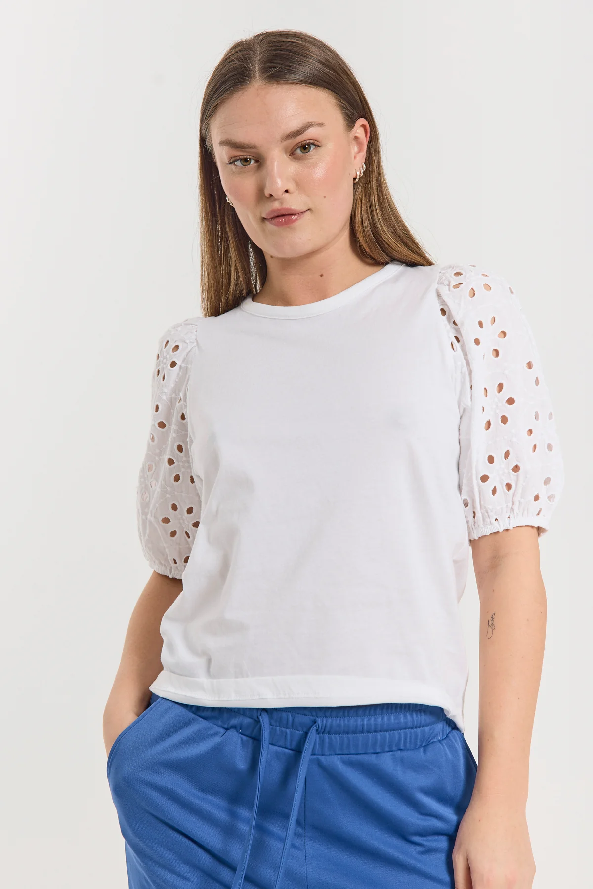 FQSKY - T-SHIRT MIT ÄRMELN IM LOCHMUSTER - WEISS