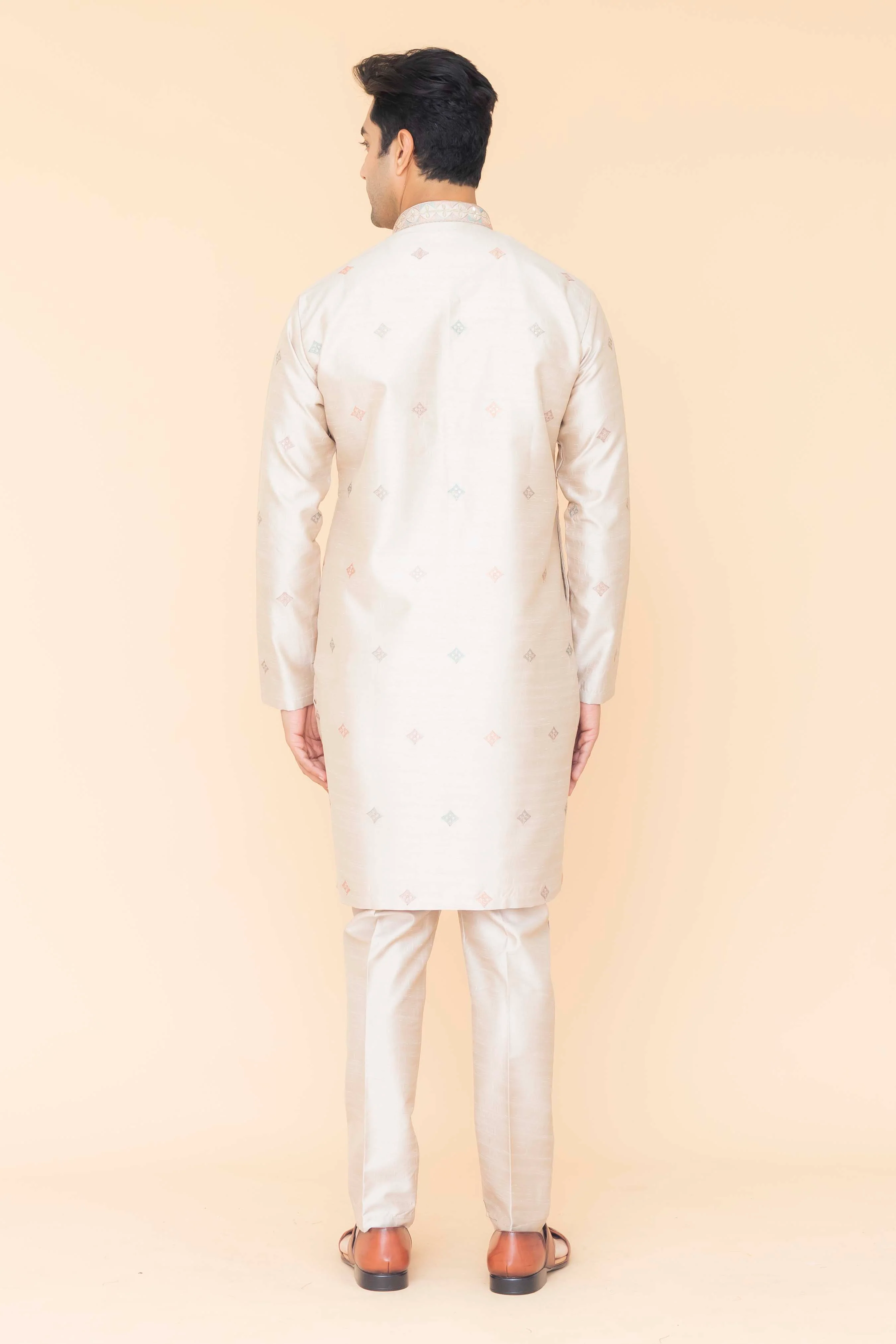 MLS EMBROIDERED KURTA PAJAMA