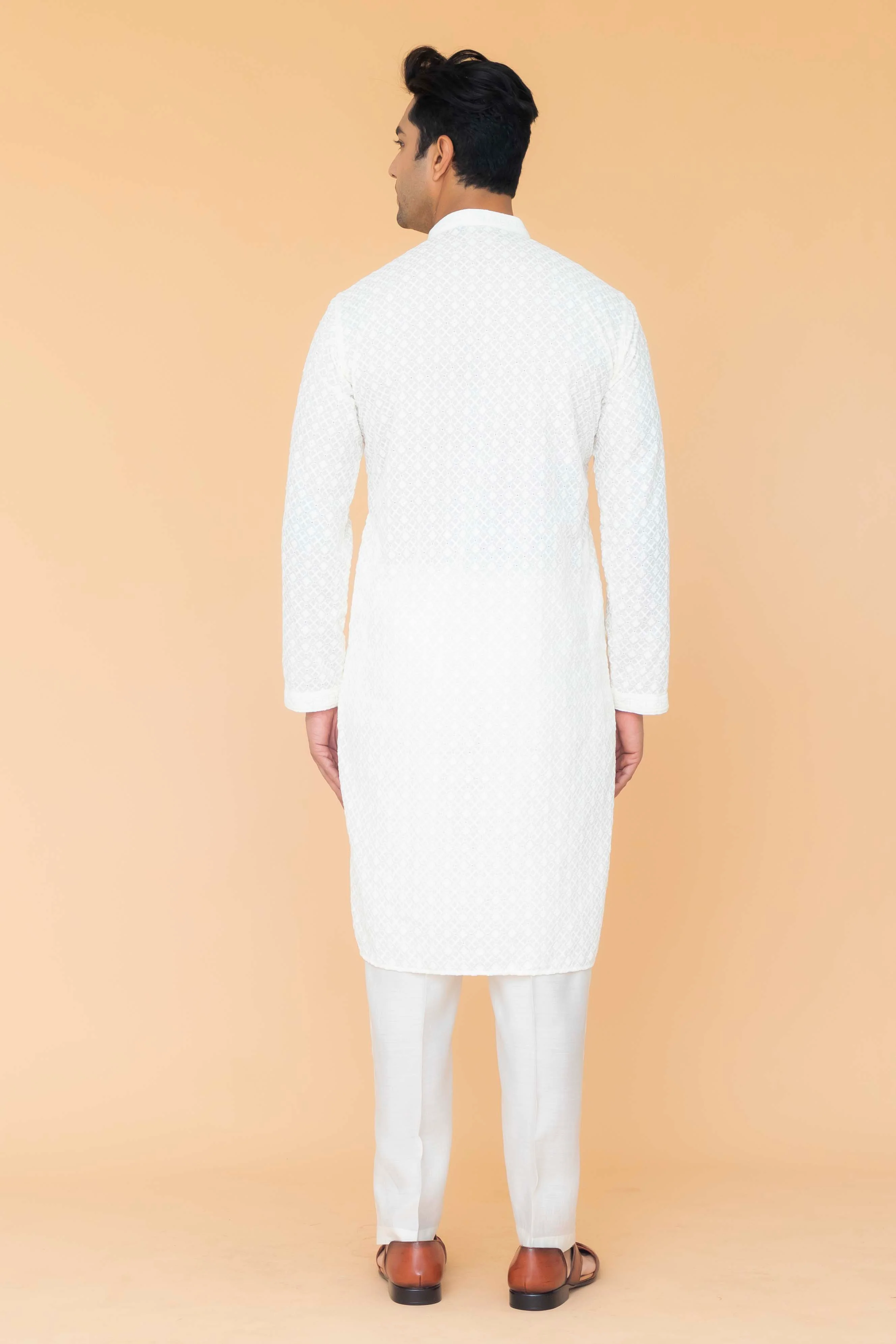 MLS CHIKANKARI KURTA PAJAMA