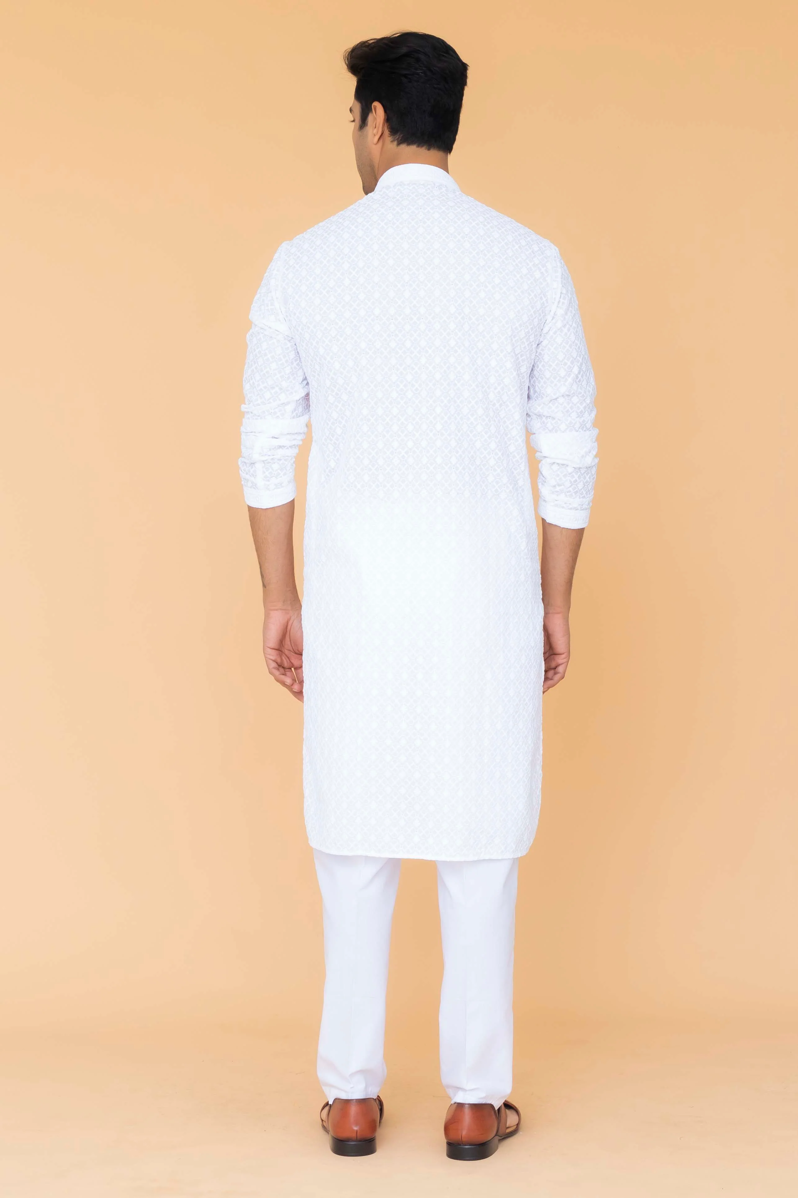 MLS CHIKANKARI KURTA PAJAMA