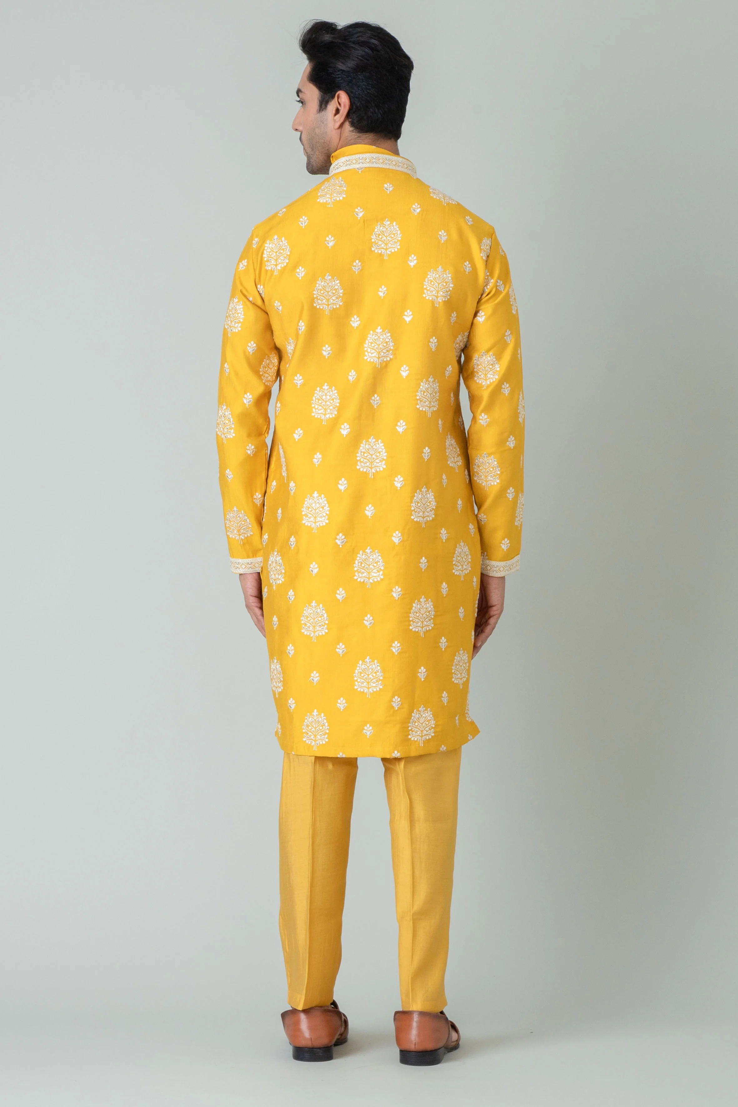 MLS EMBROIDERED KURTA PAJAMA