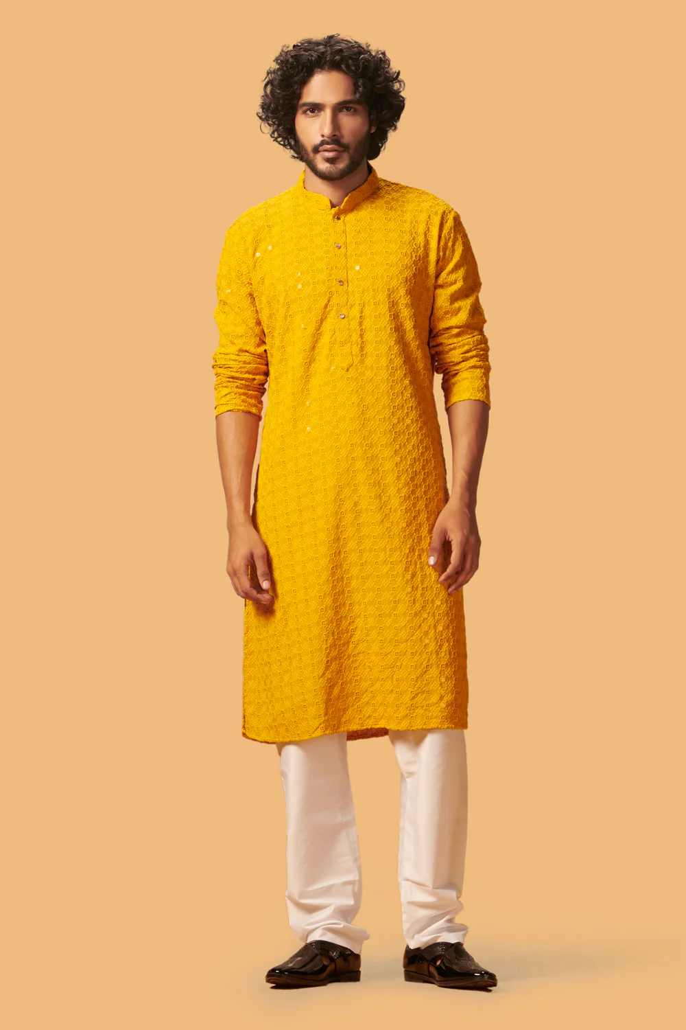 MLS CHIKANKARI KURTA PAJAMA