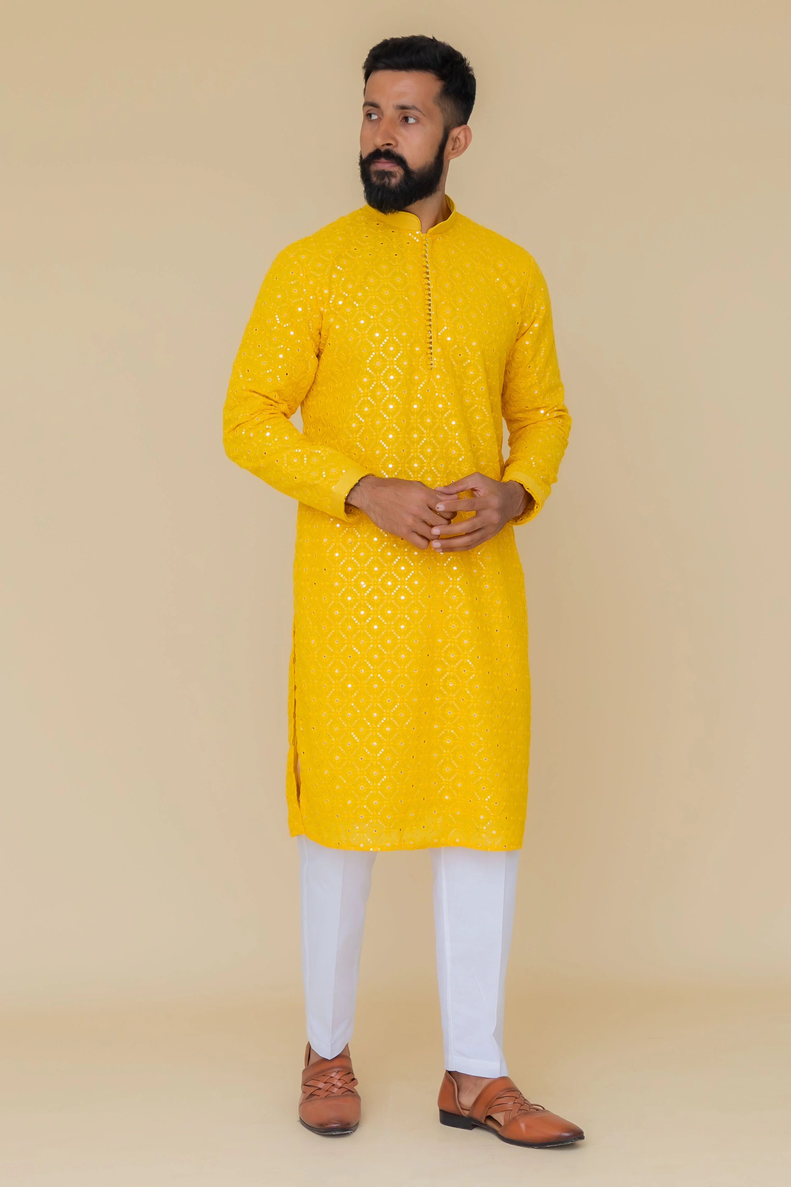 MLS CHIKANKARI KURTA PAJAMA