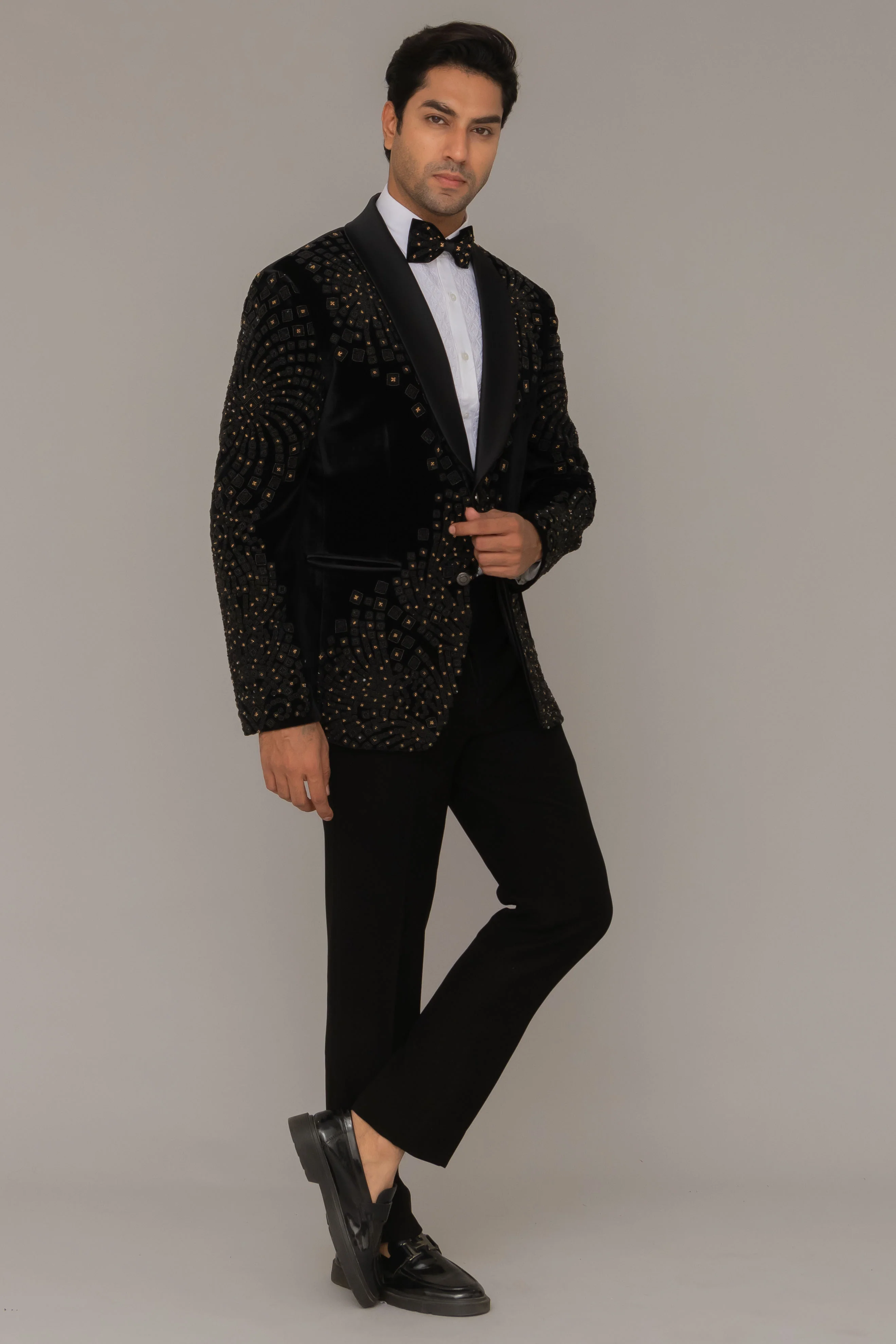 MLS VELVET TUXEDO SUIT 4PCS