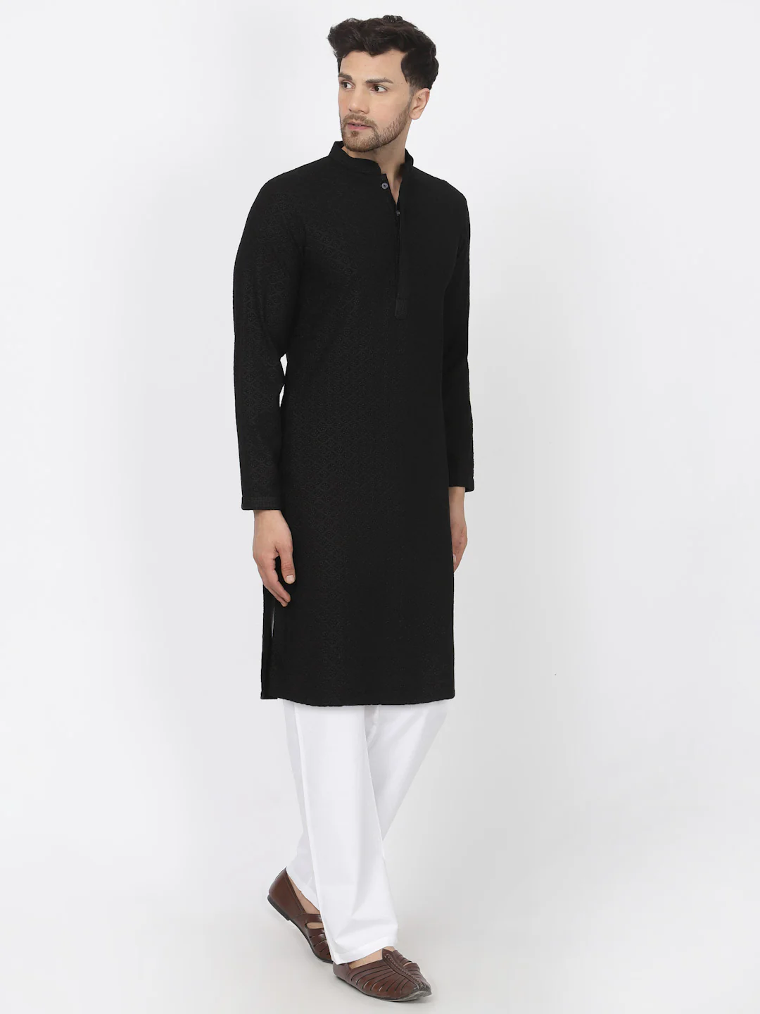 MLS CHIKANKARI KURTA PAJAMA