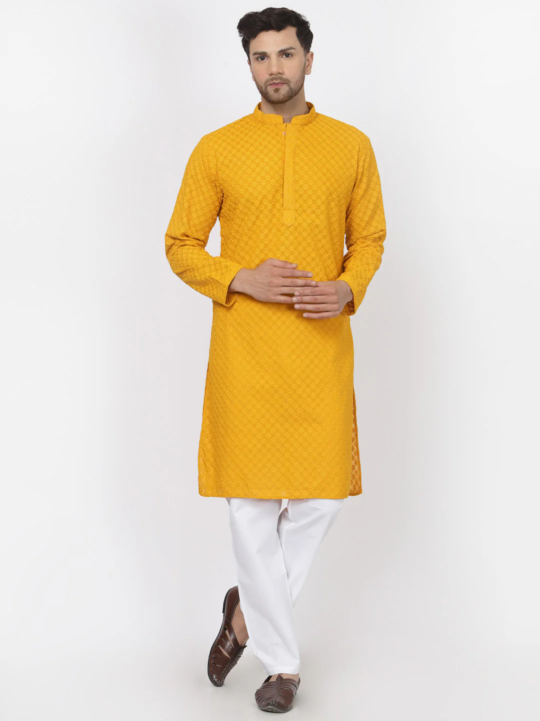 MLS CHIKANKARI KURTA PAJAMA