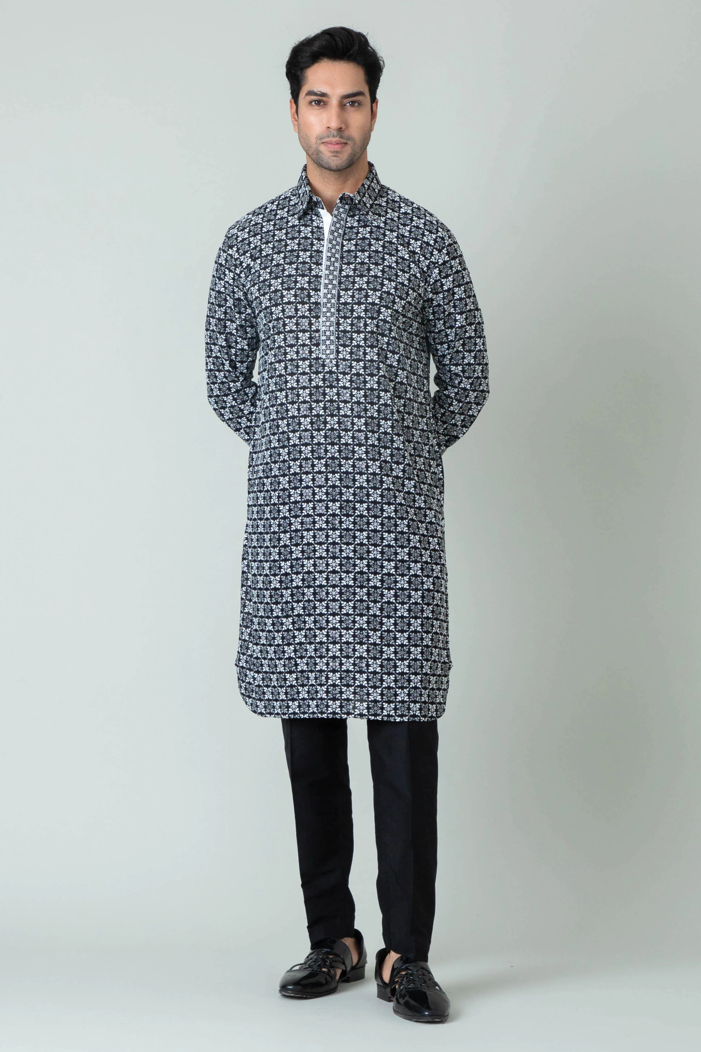 MLS CHIKANKARI PATHANI SUIT