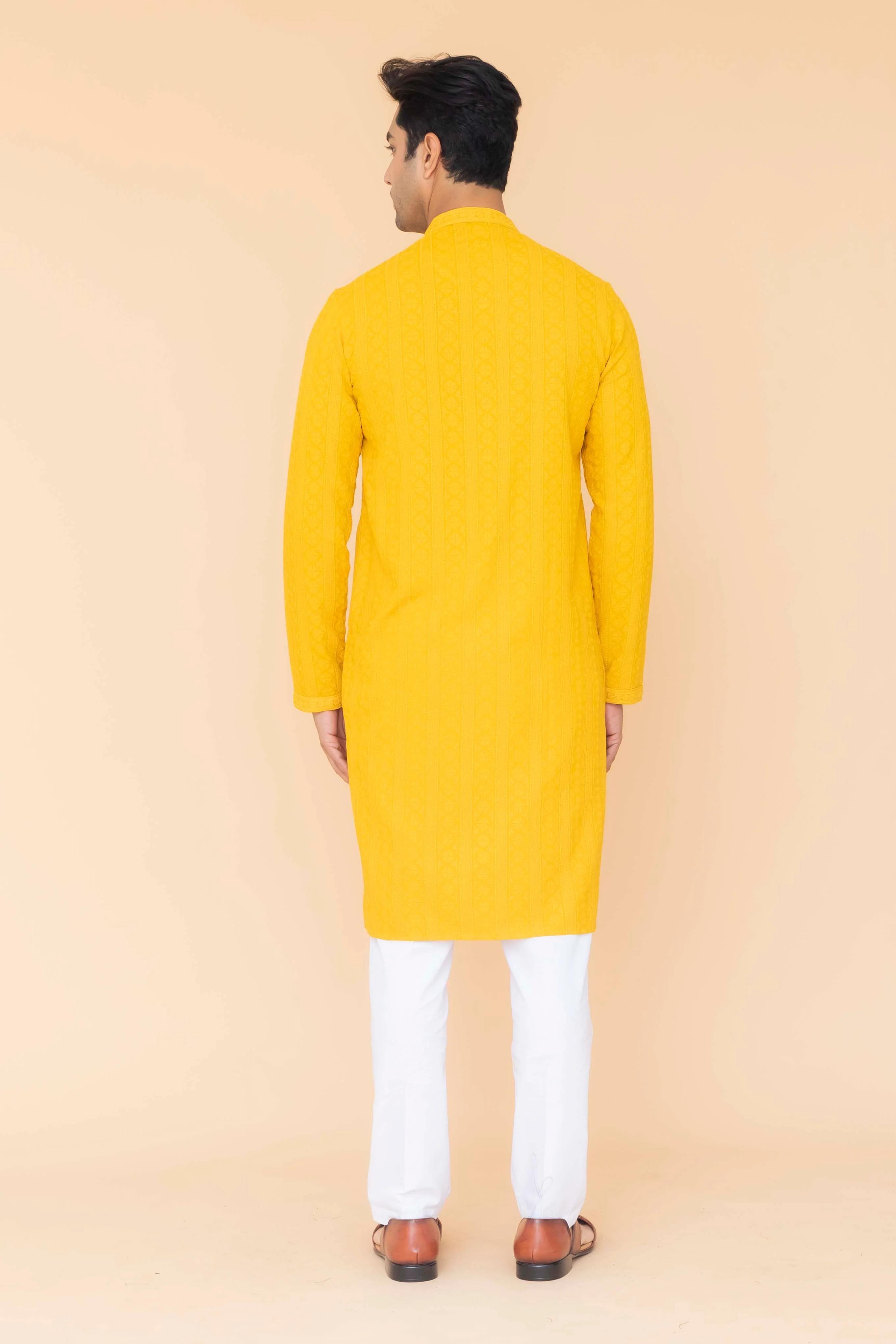 MLS CHIKANKARI KURTA PAJAMA