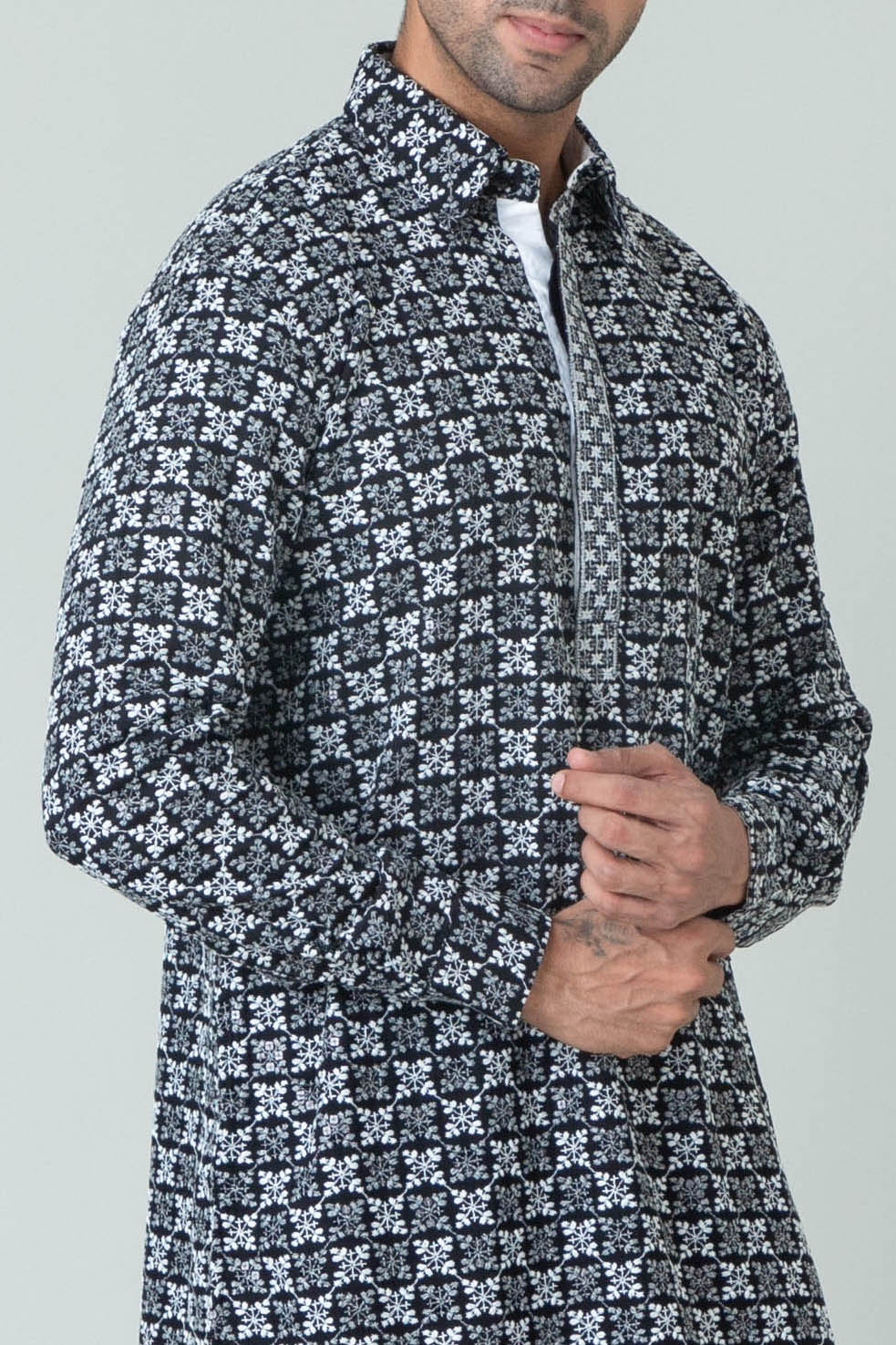 MLS CHIKANKARI PATHANI SUIT