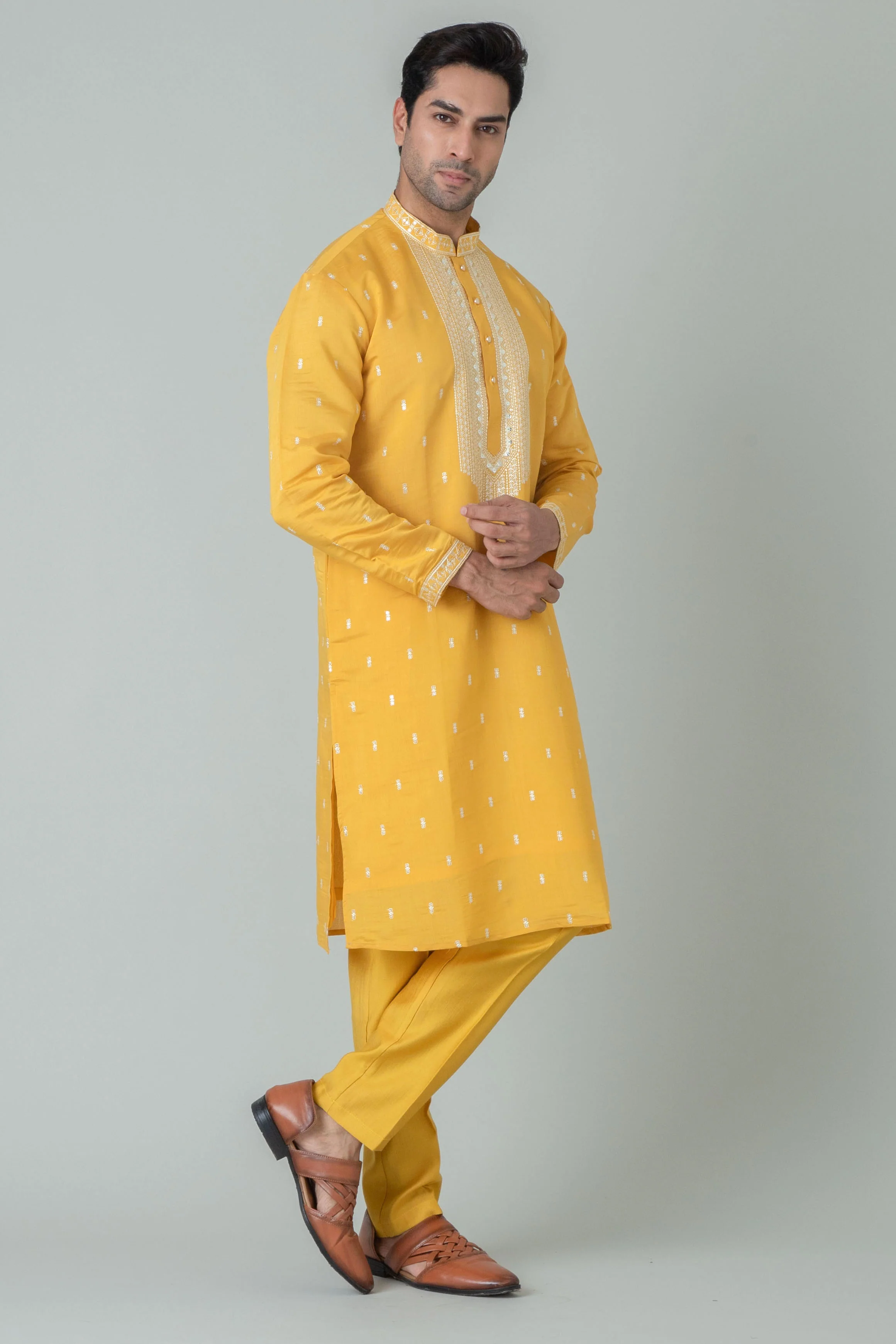MLS KURTA PAJAMA WITH STOLE