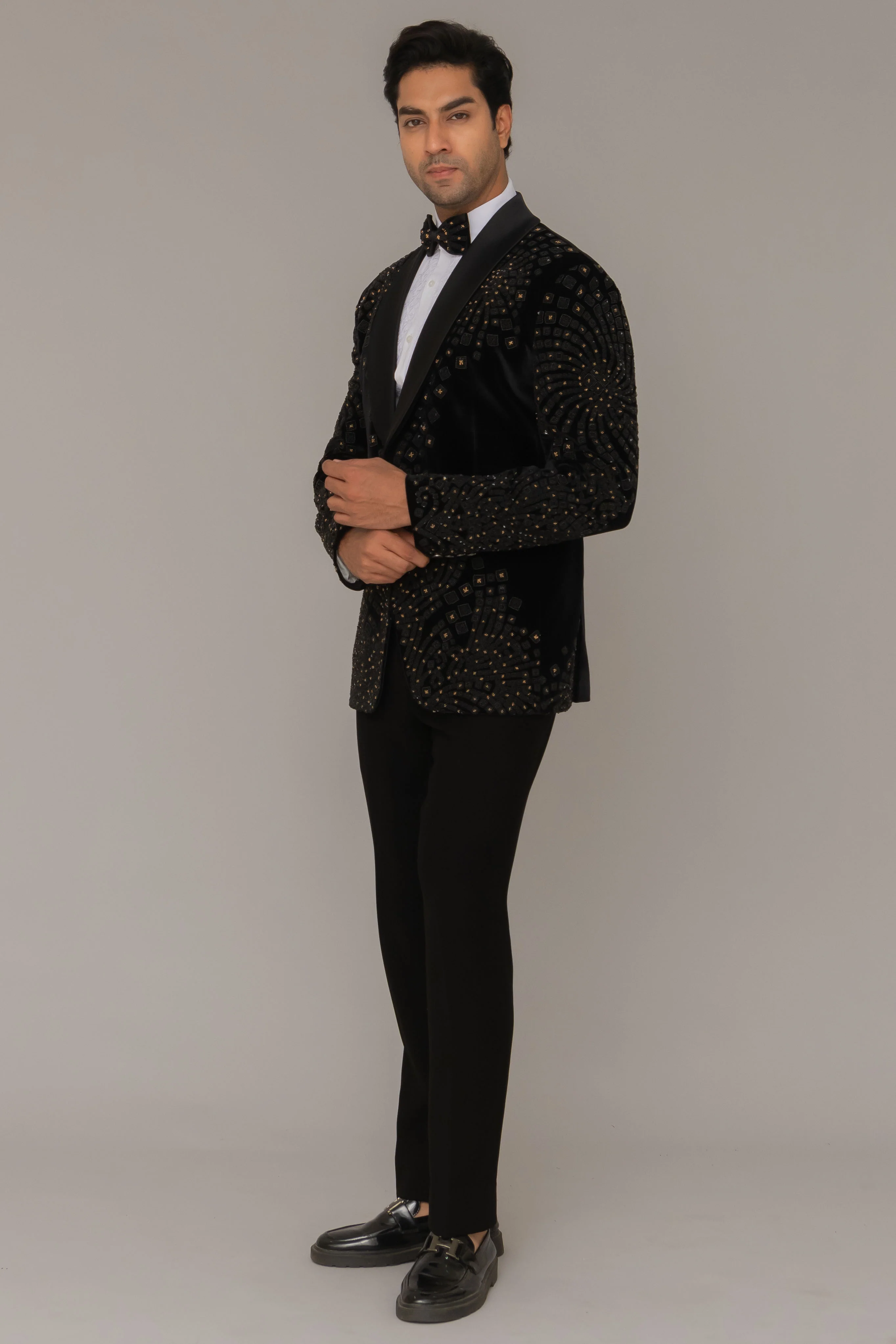 MLS VELVET TUXEDO SUIT 4PCS