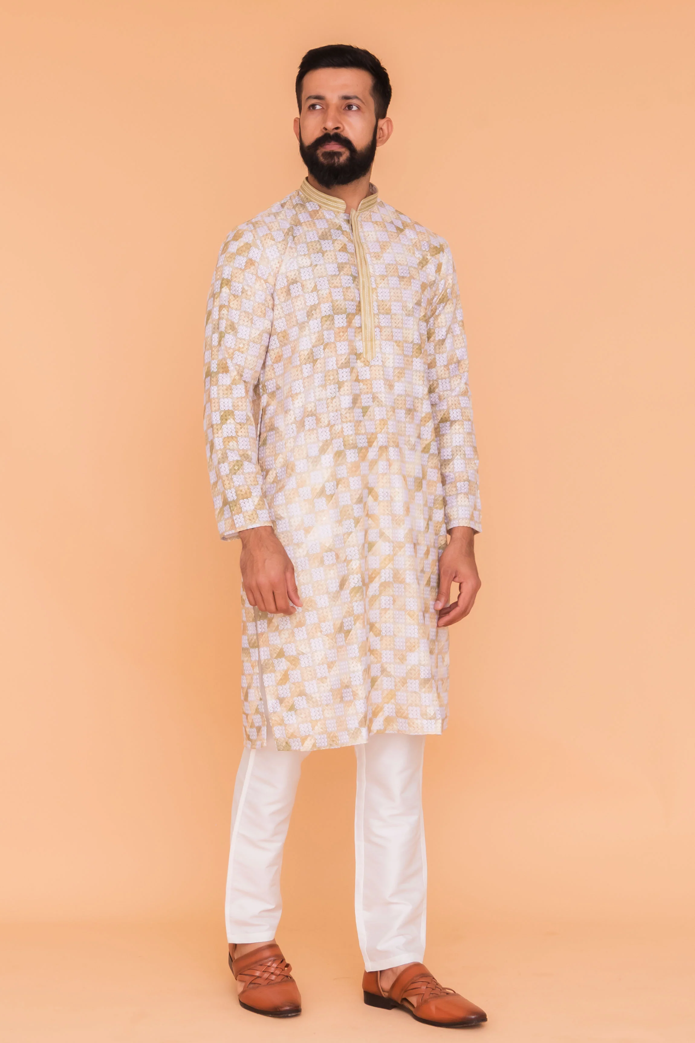 MLS CHIKANKARI KURTA PAJAMA