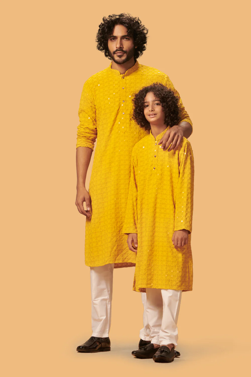 MLS CHIKANKARI KURTA PAJAMA