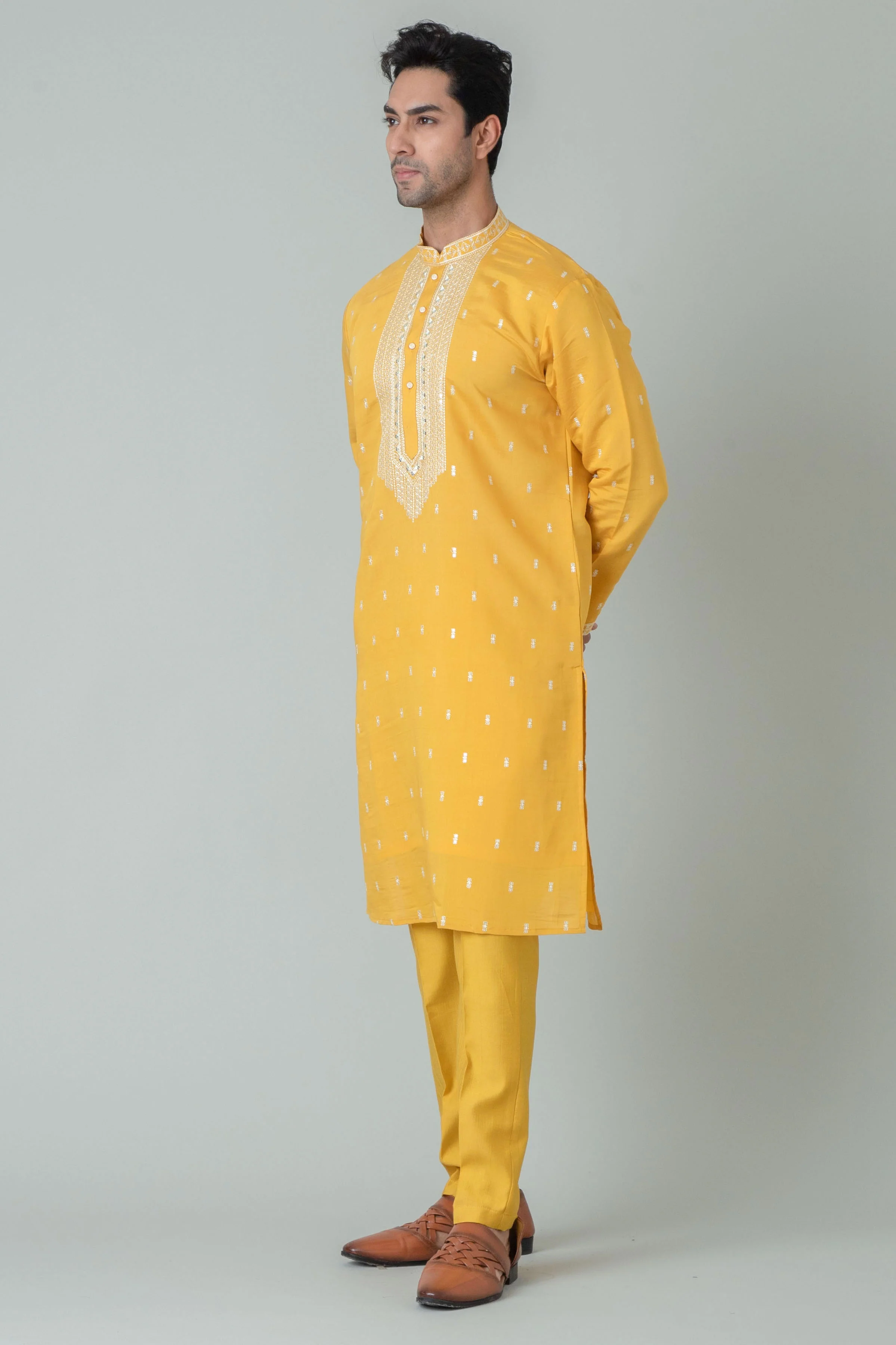 MLS KURTA PAJAMA WITH STOLE