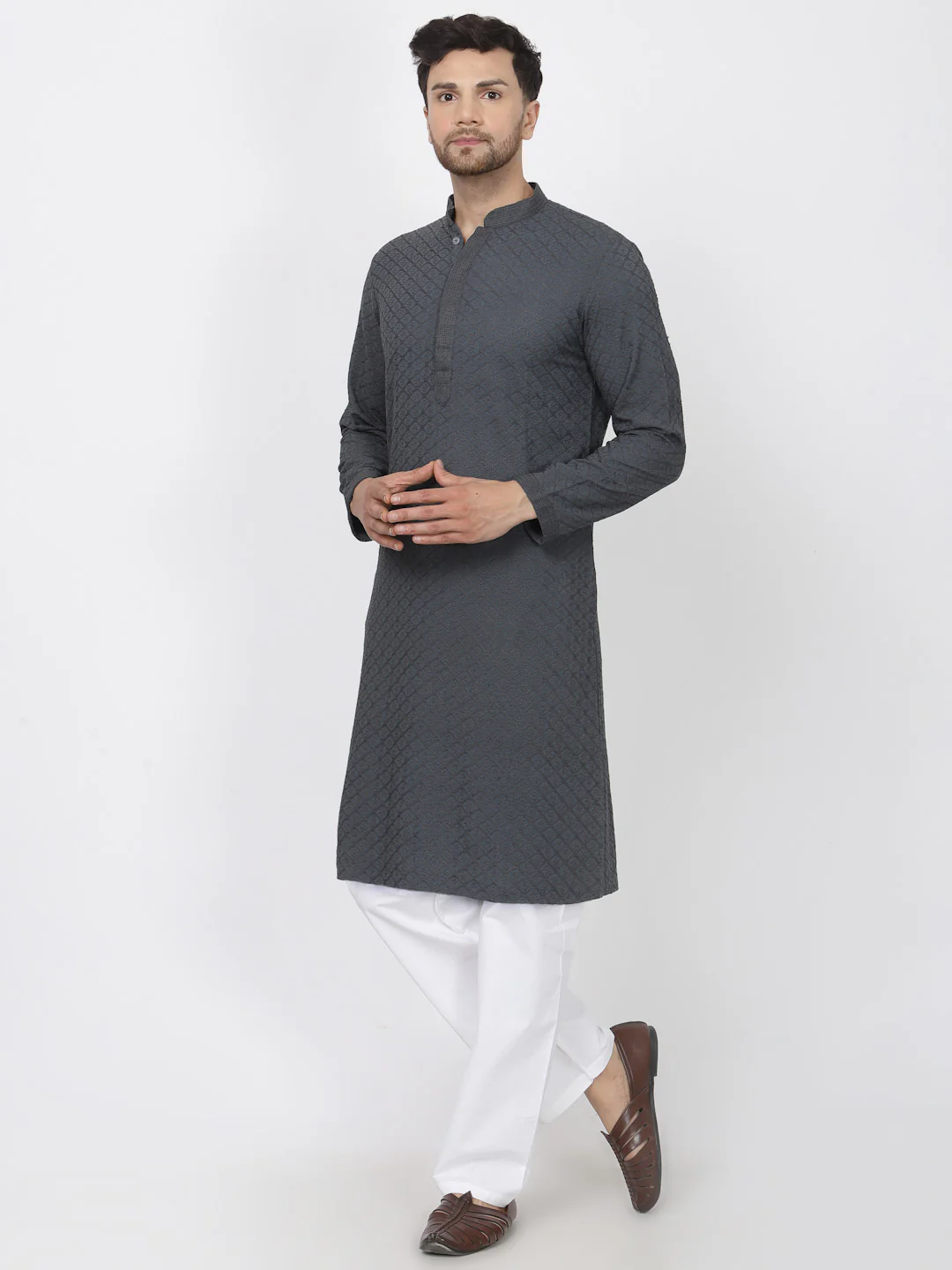 MLS CHIKANKARI KURTA PAJAMA