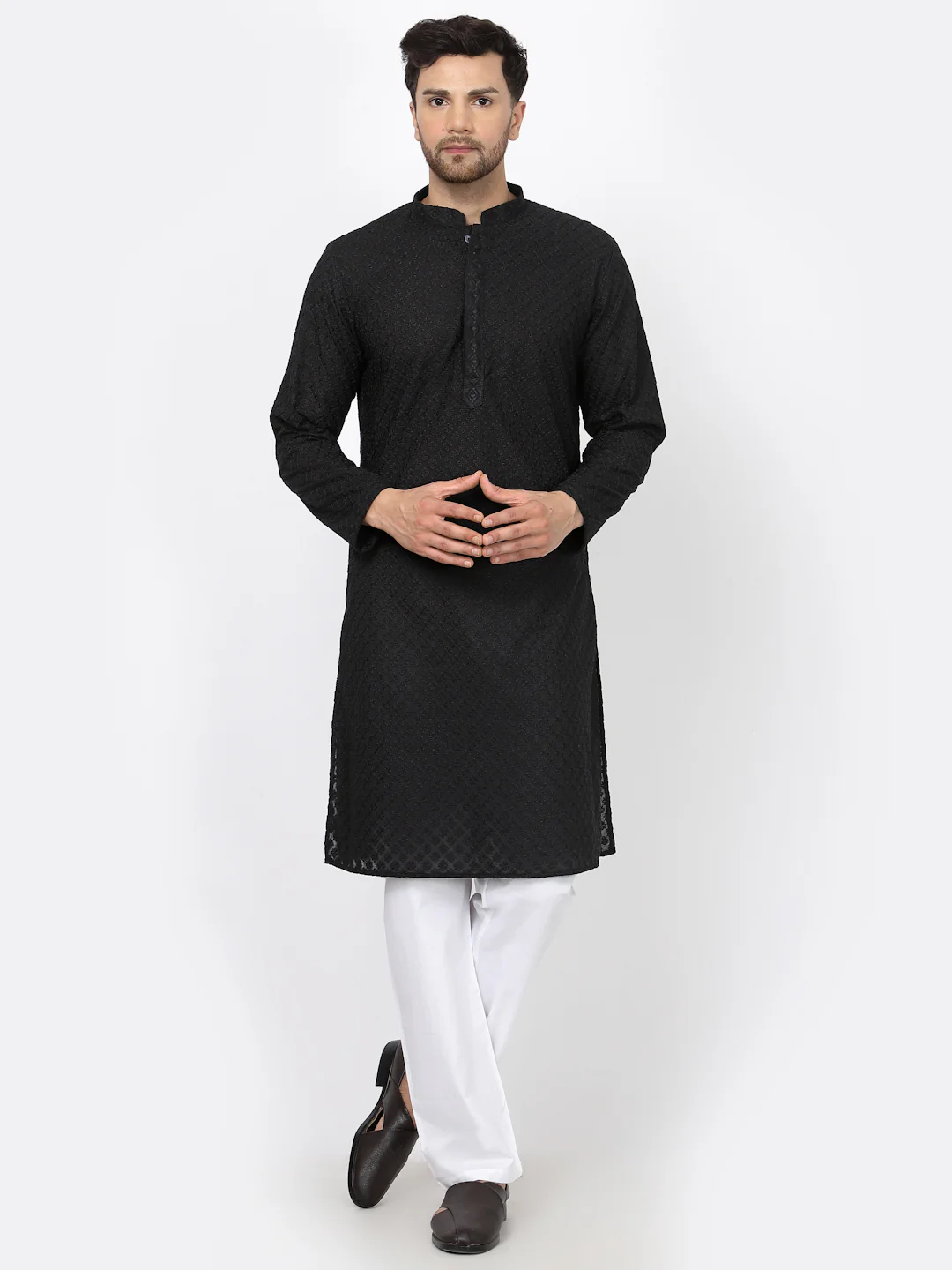 MLS CHIKANKARI KURTA PAJAMA