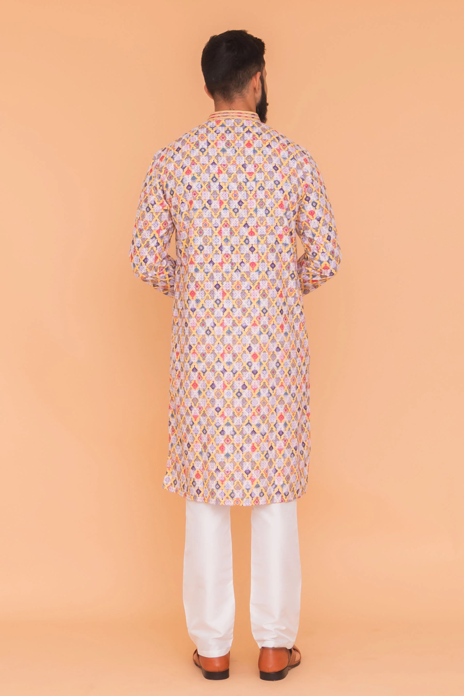 MLS CHIKANKARI KURTA PAJAMA