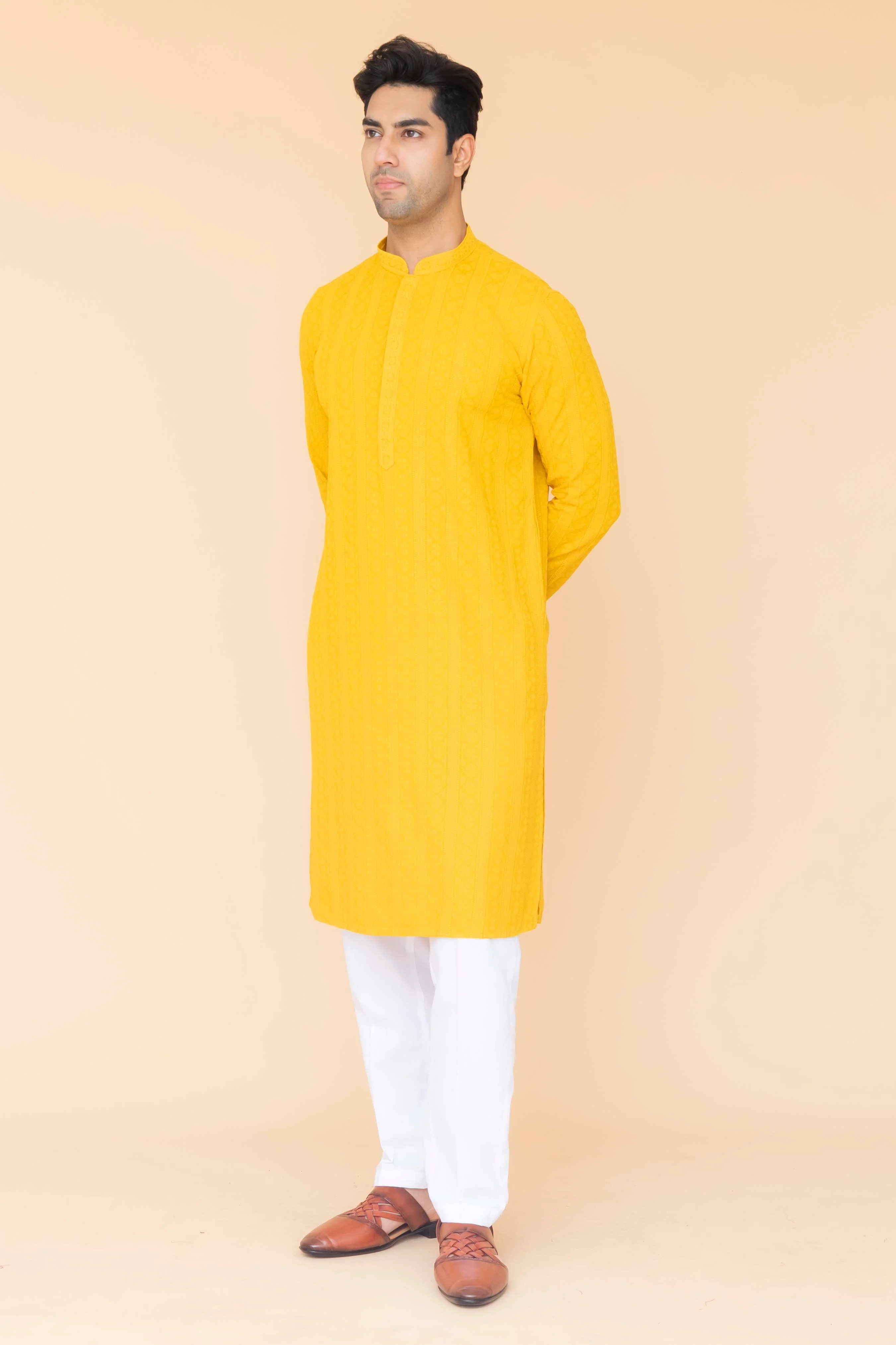 MLS CHIKANKARI KURTA PAJAMA