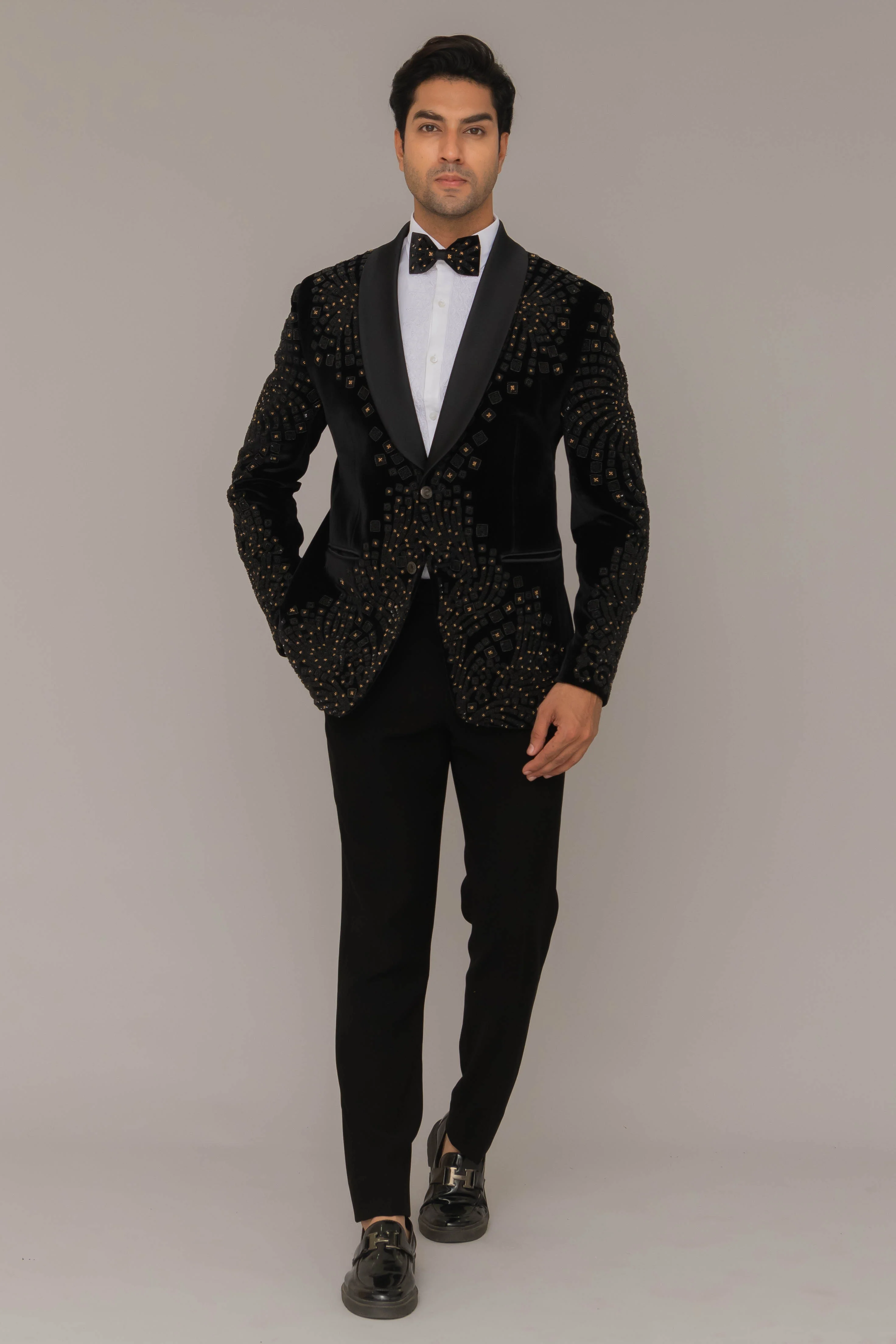 MLS VELVET TUXEDO SUIT 4PCS