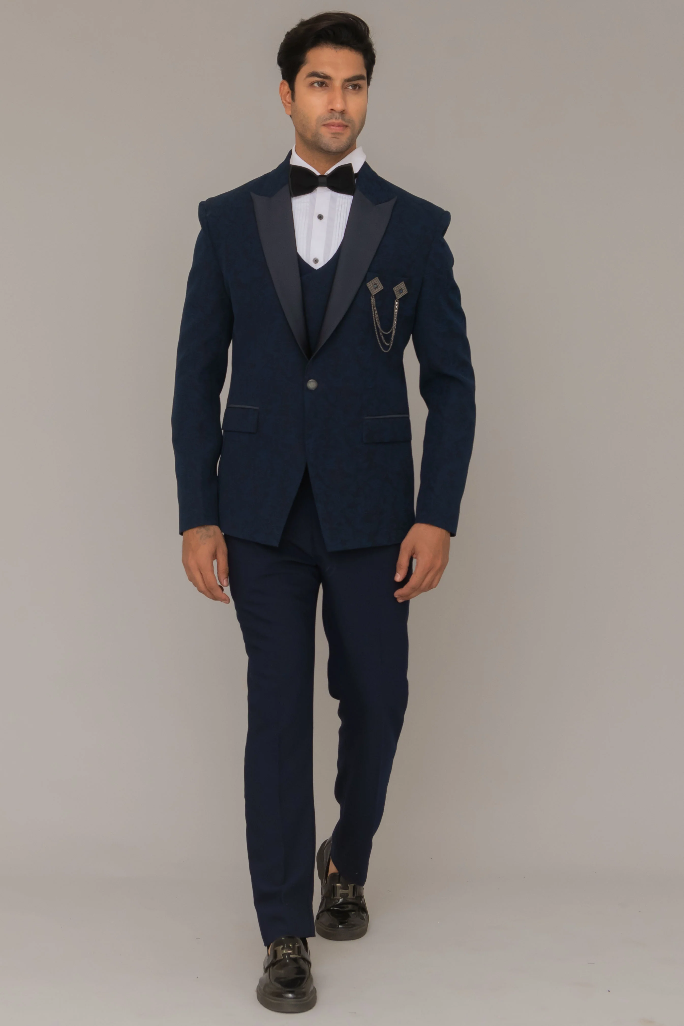 MLS TUXEDO SUIT 5 PCS