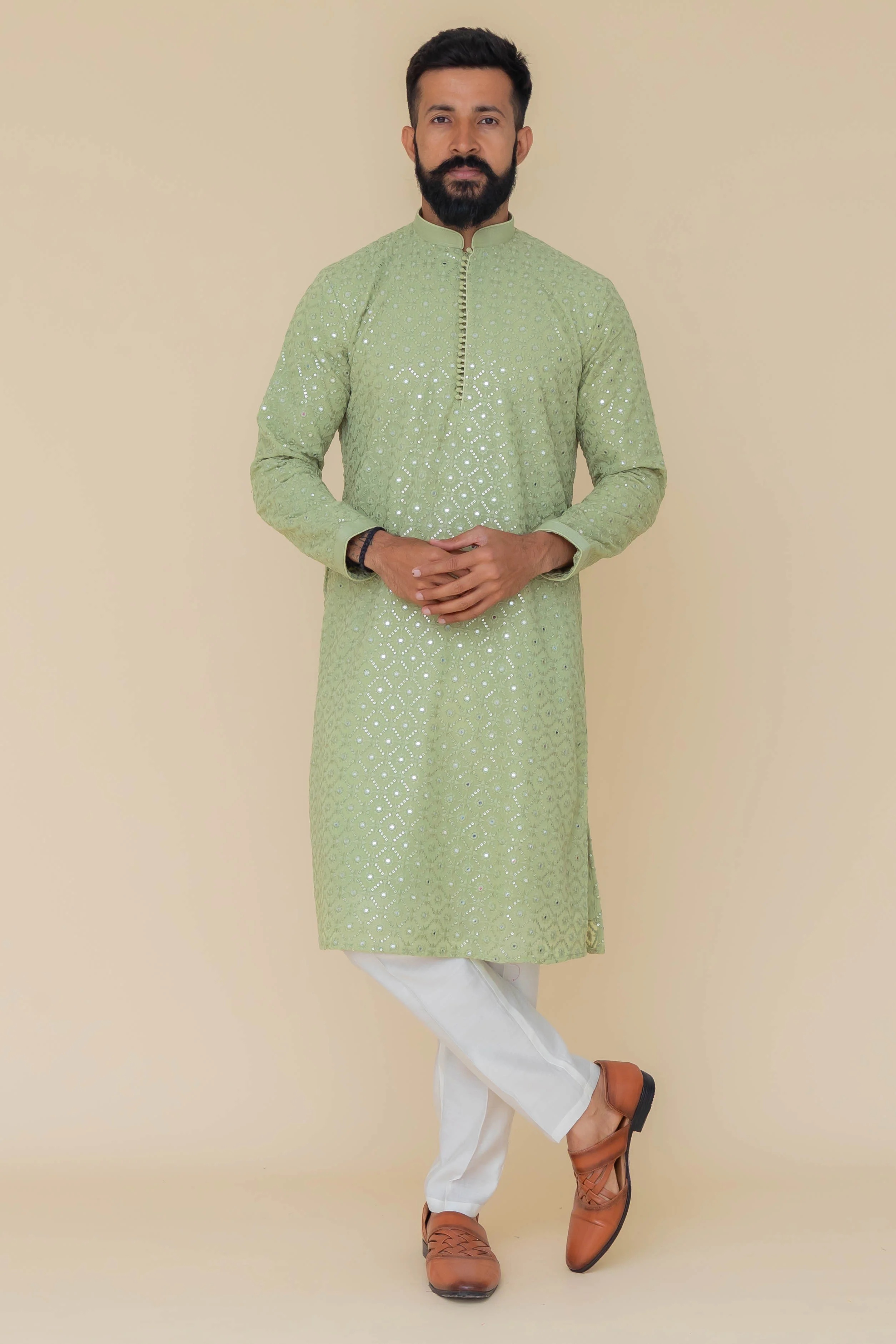 MLS CHIKANKARI KURTA PAJAMA