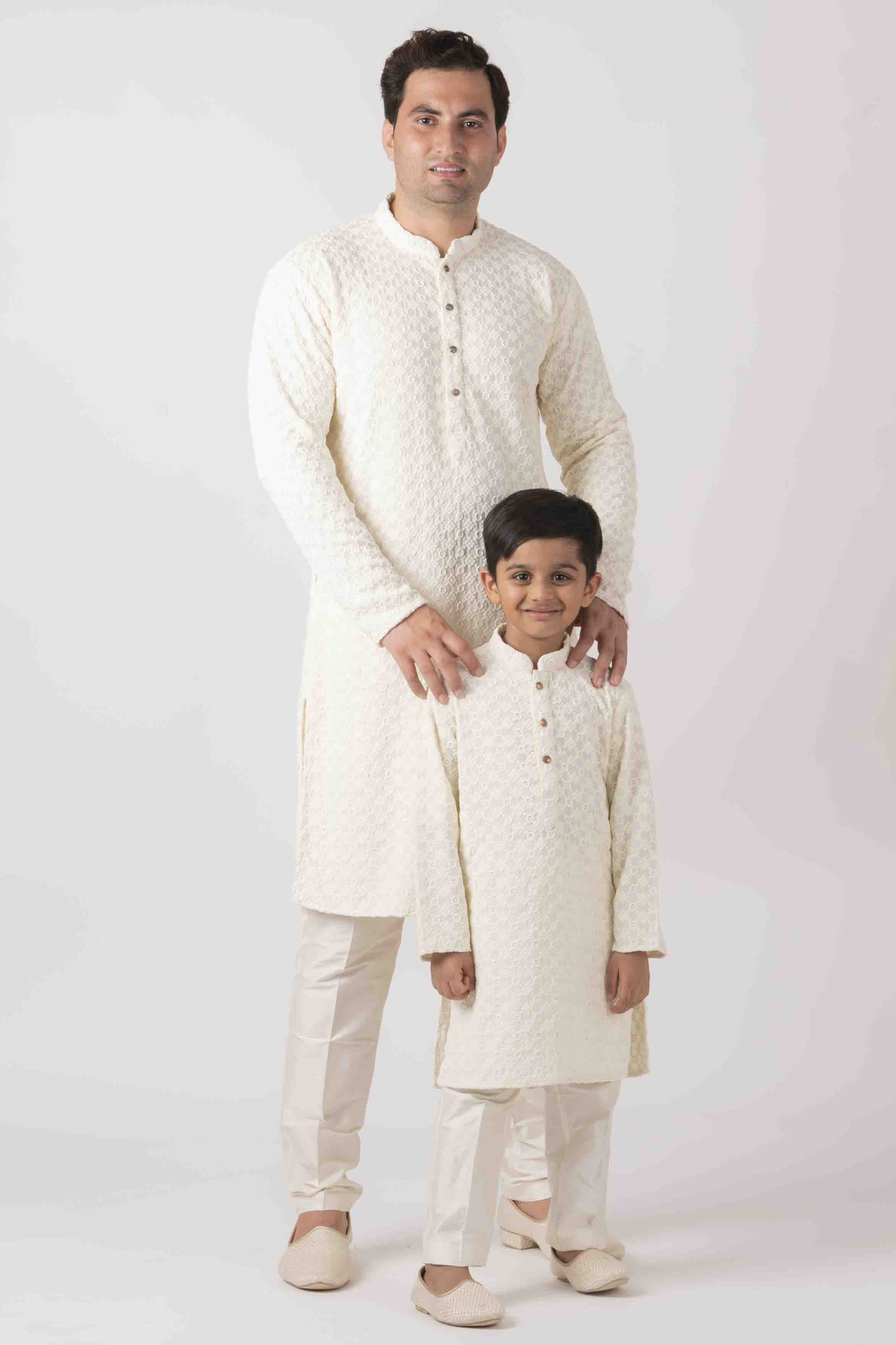 MLS CHIKANKARI KURTA PAJAMA