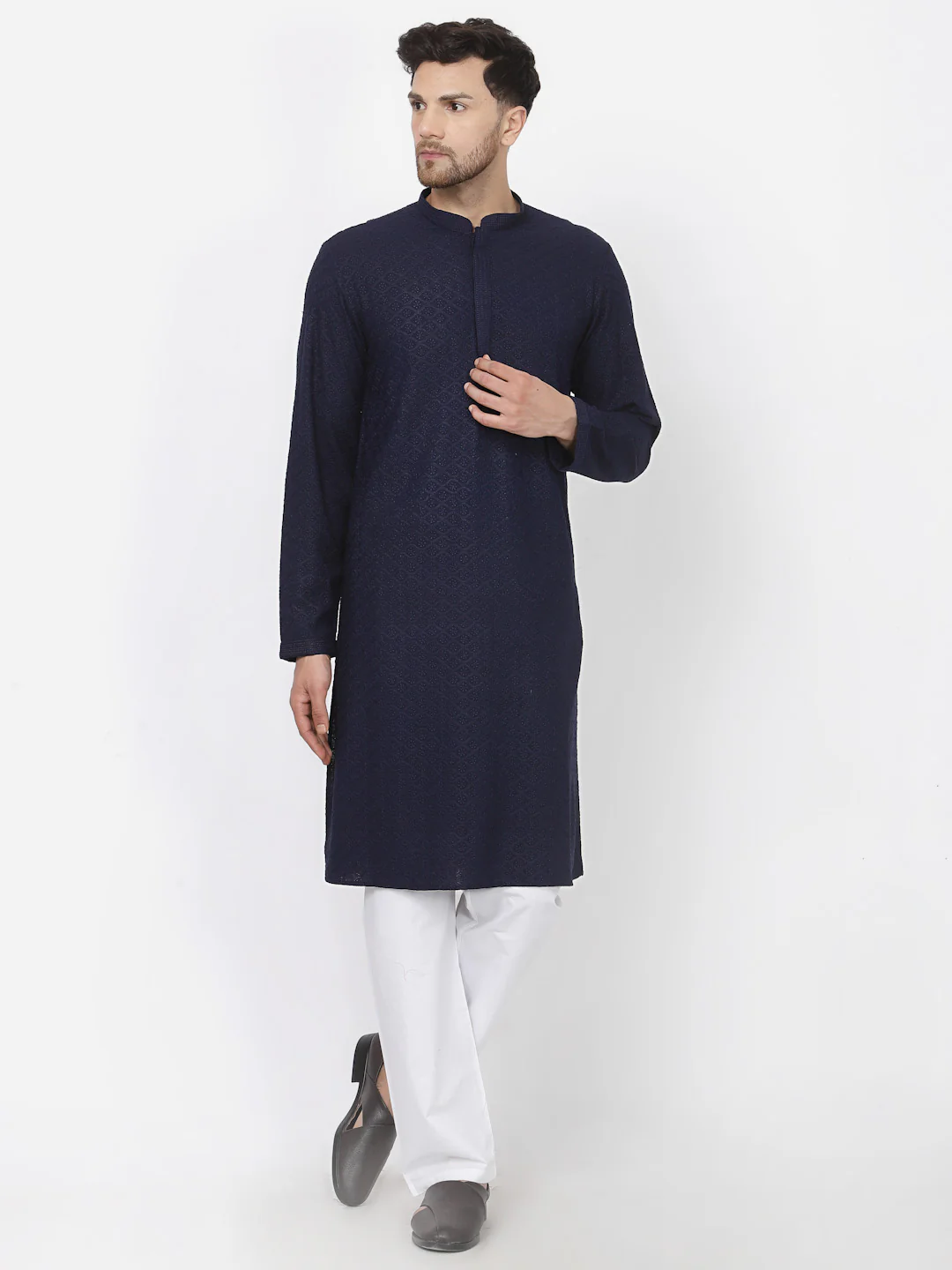 MLS CHIKANKARI KURTA PAJAMA