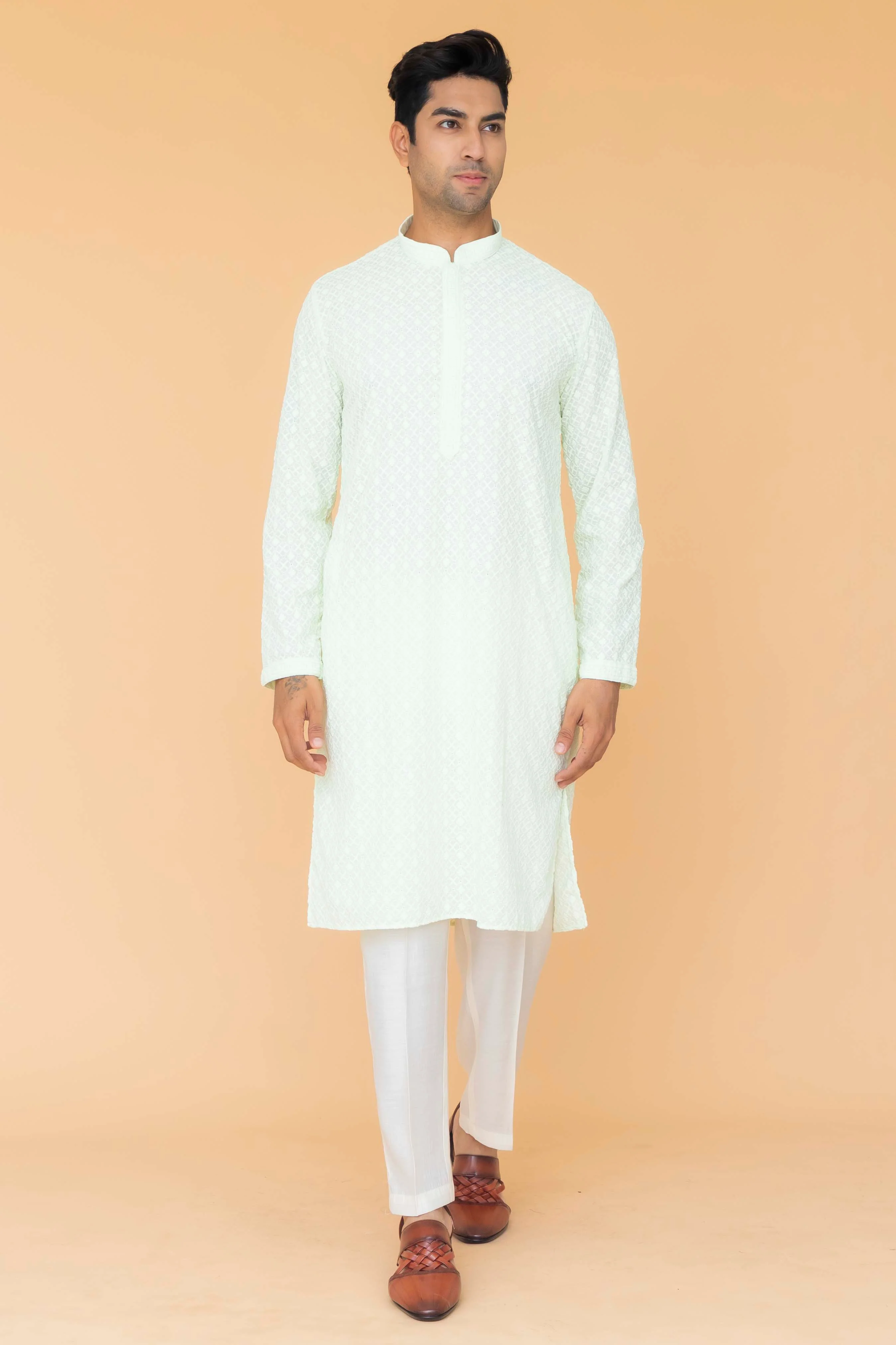 MLS CHIKANKARI KURTA PAJAMA