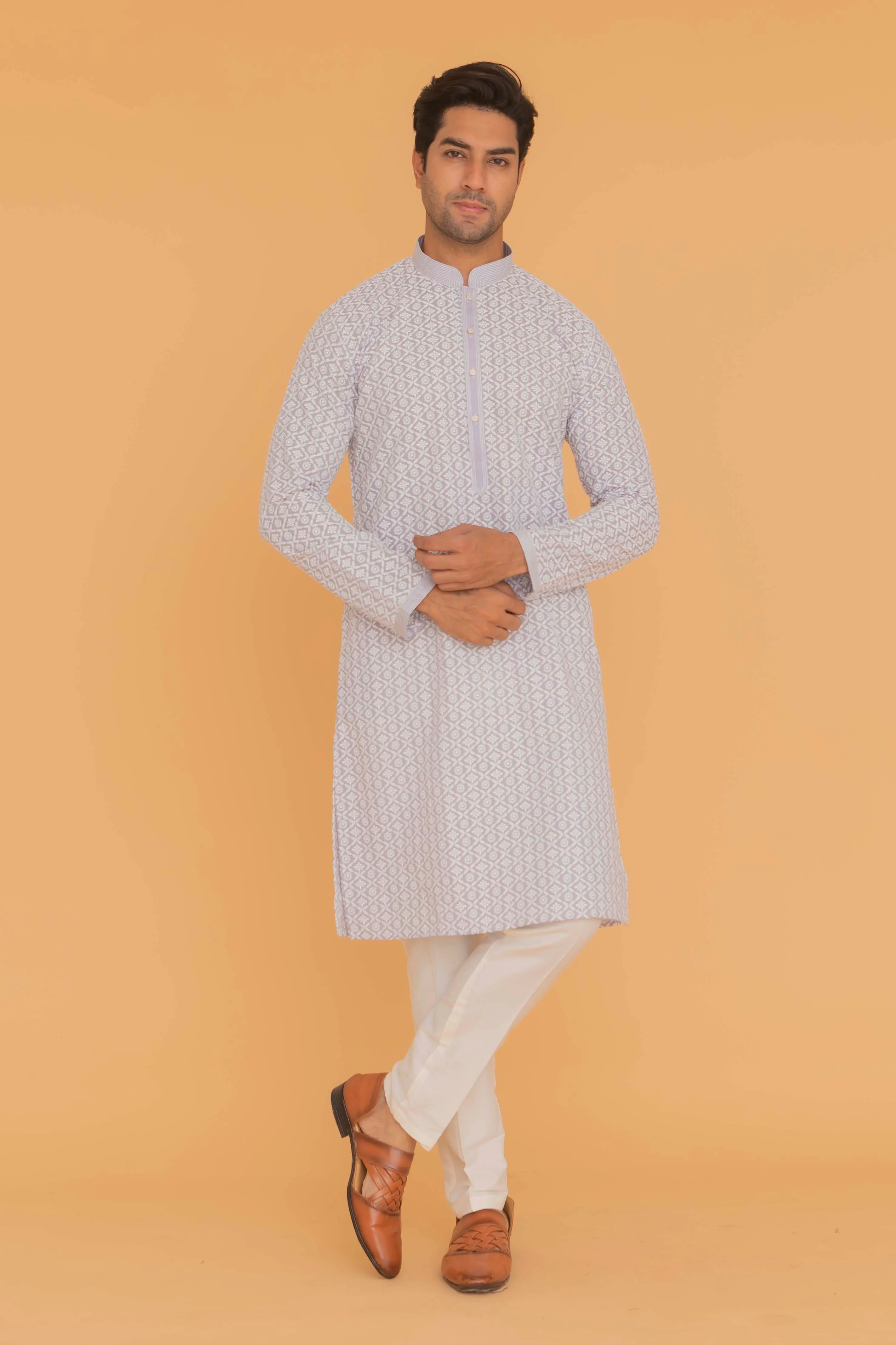 MLS CHIKANKARI KURTA PAJAMA