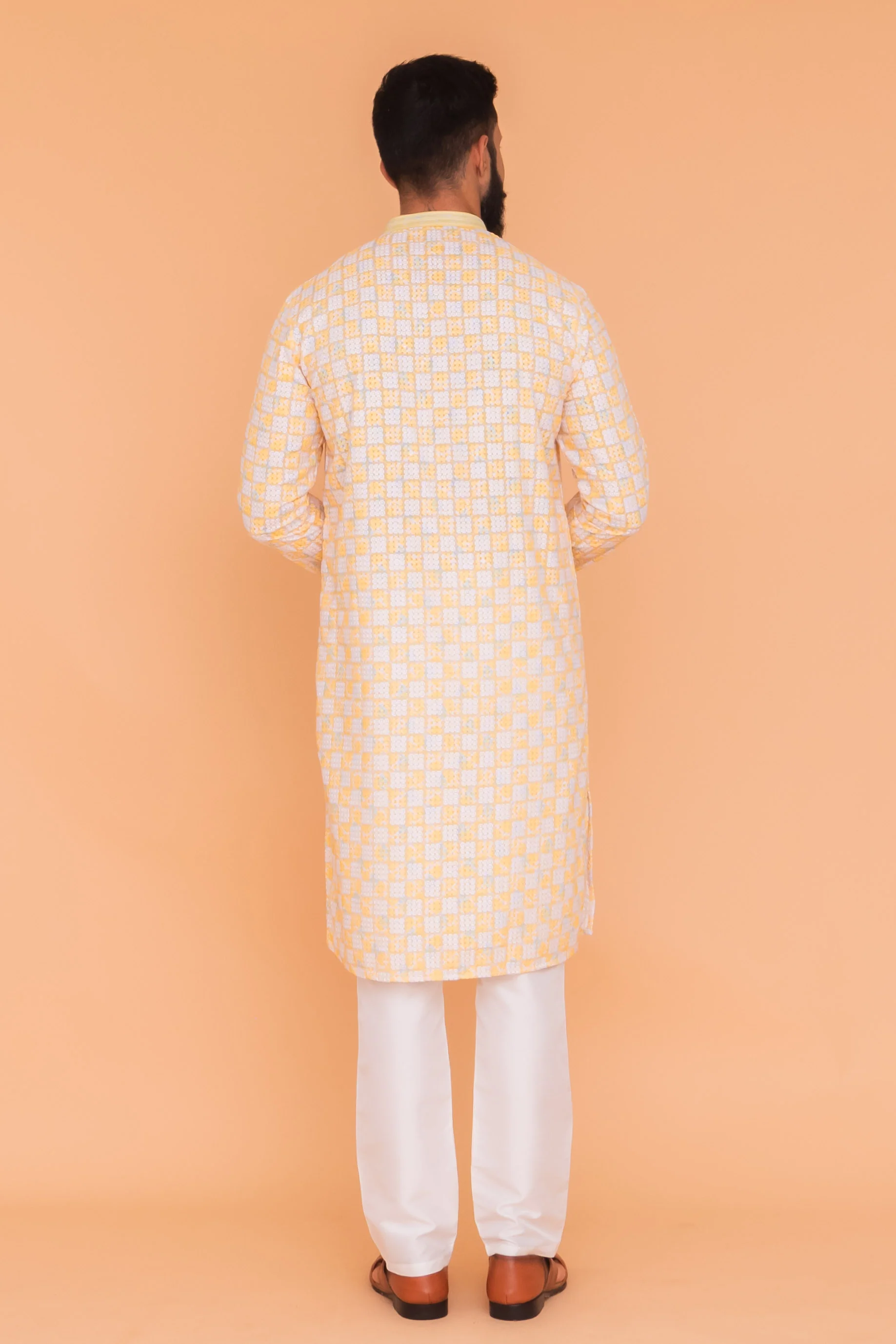 MLS CHIKANKARI KURTA PAJAMA