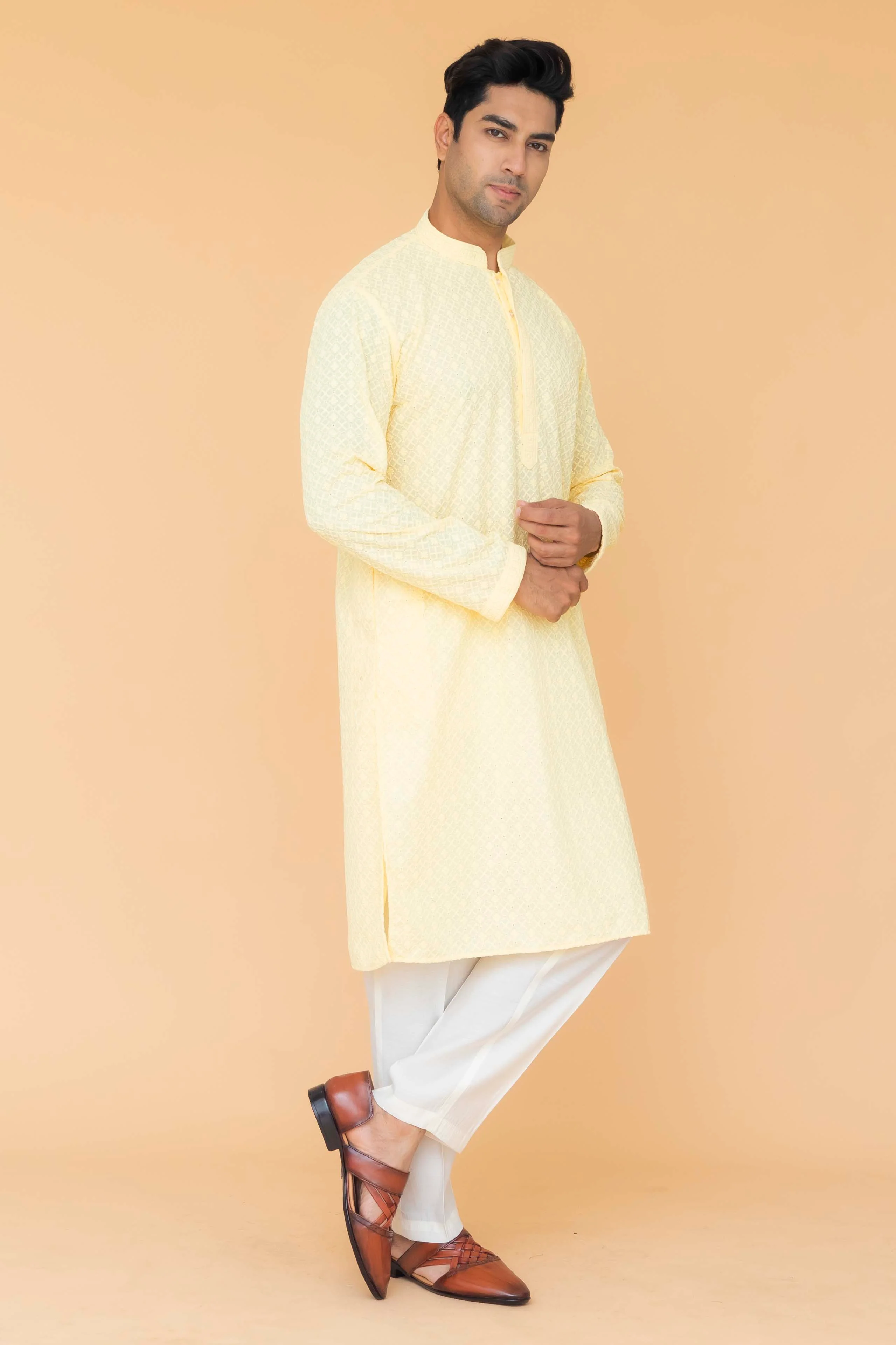 MLS CHIKANKARI KURTA PAJAMA