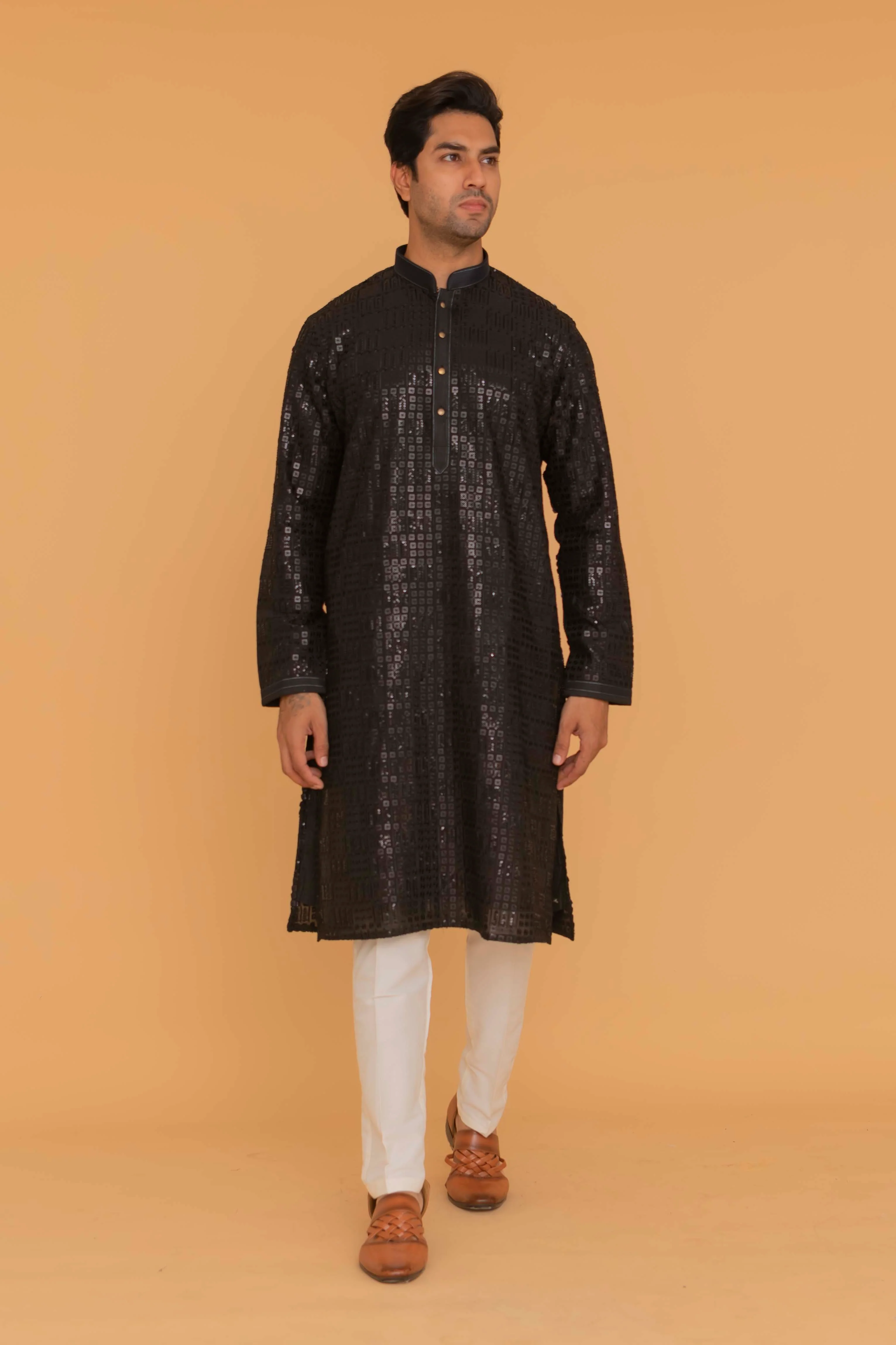 MLS CHIKANKARI KURTA PAJAMA
