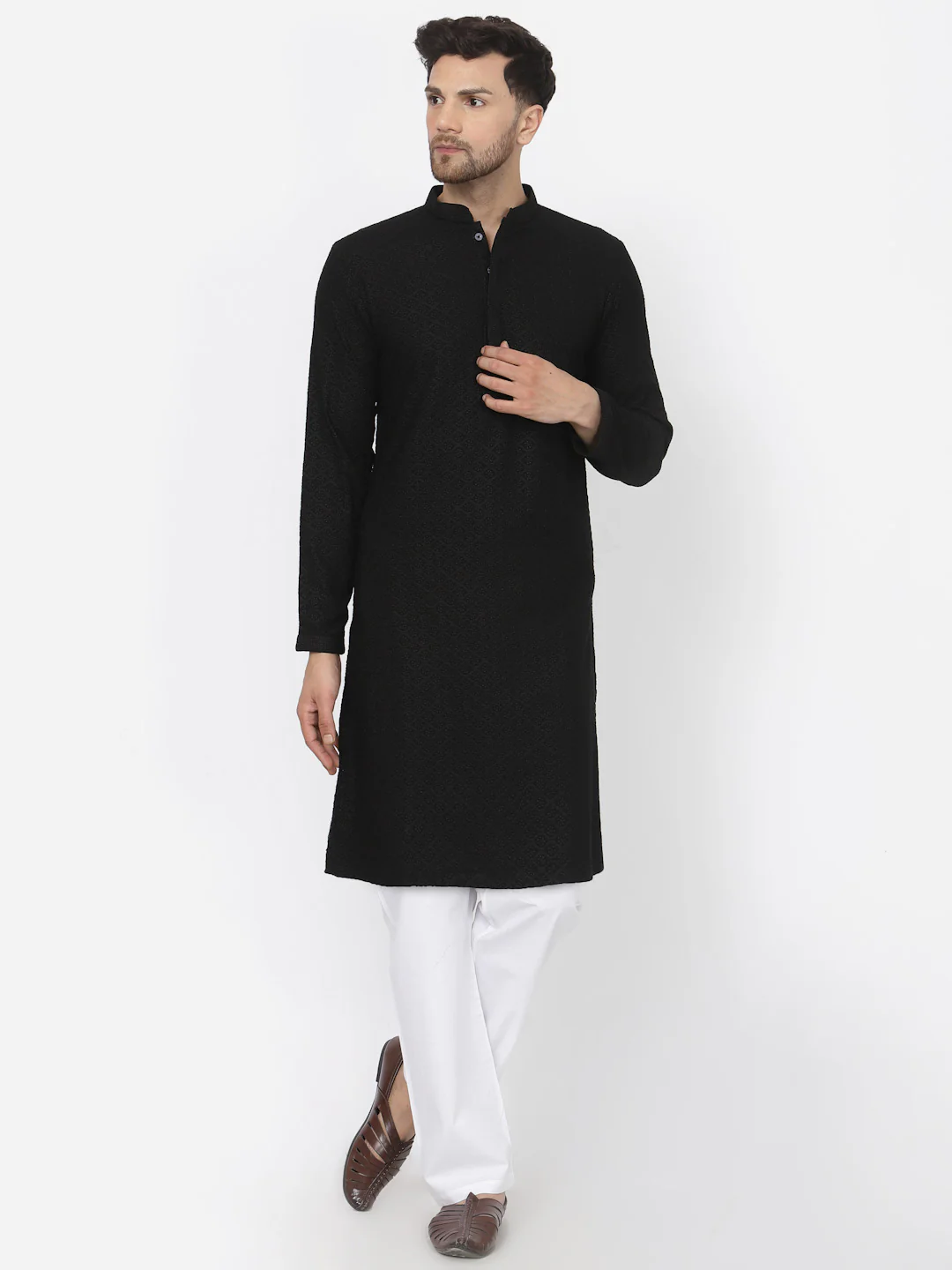 MLS CHIKANKARI KURTA PAJAMA