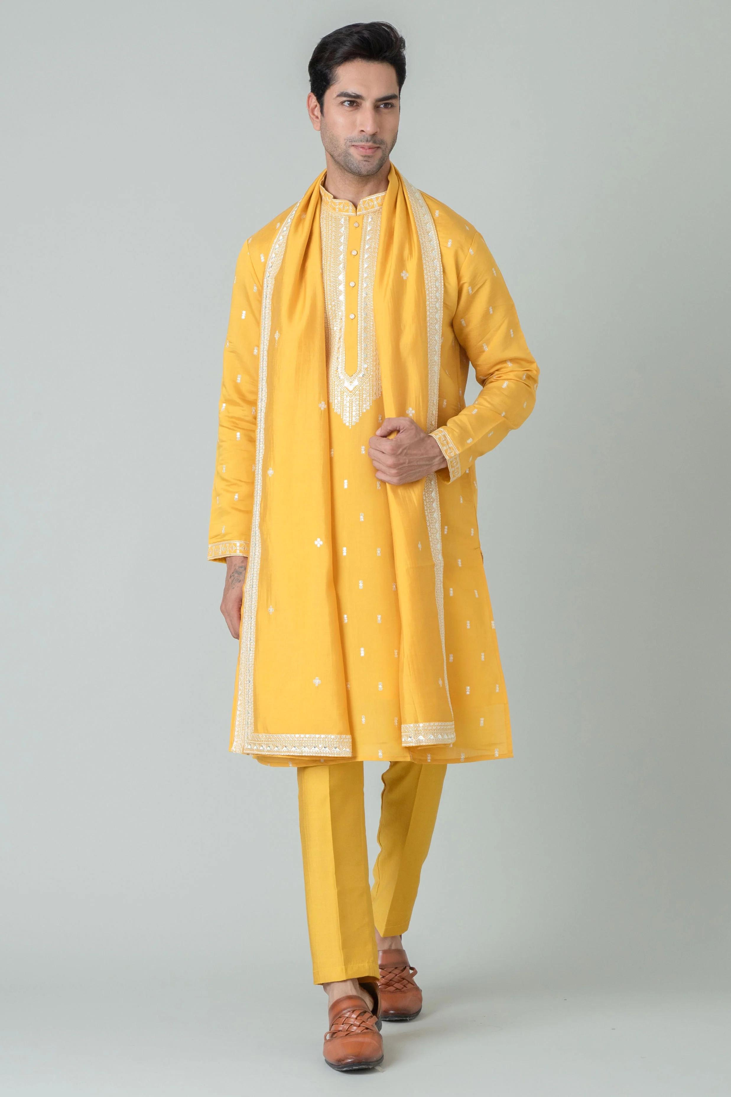 MLS KURTA PAJAMA WITH STOLE