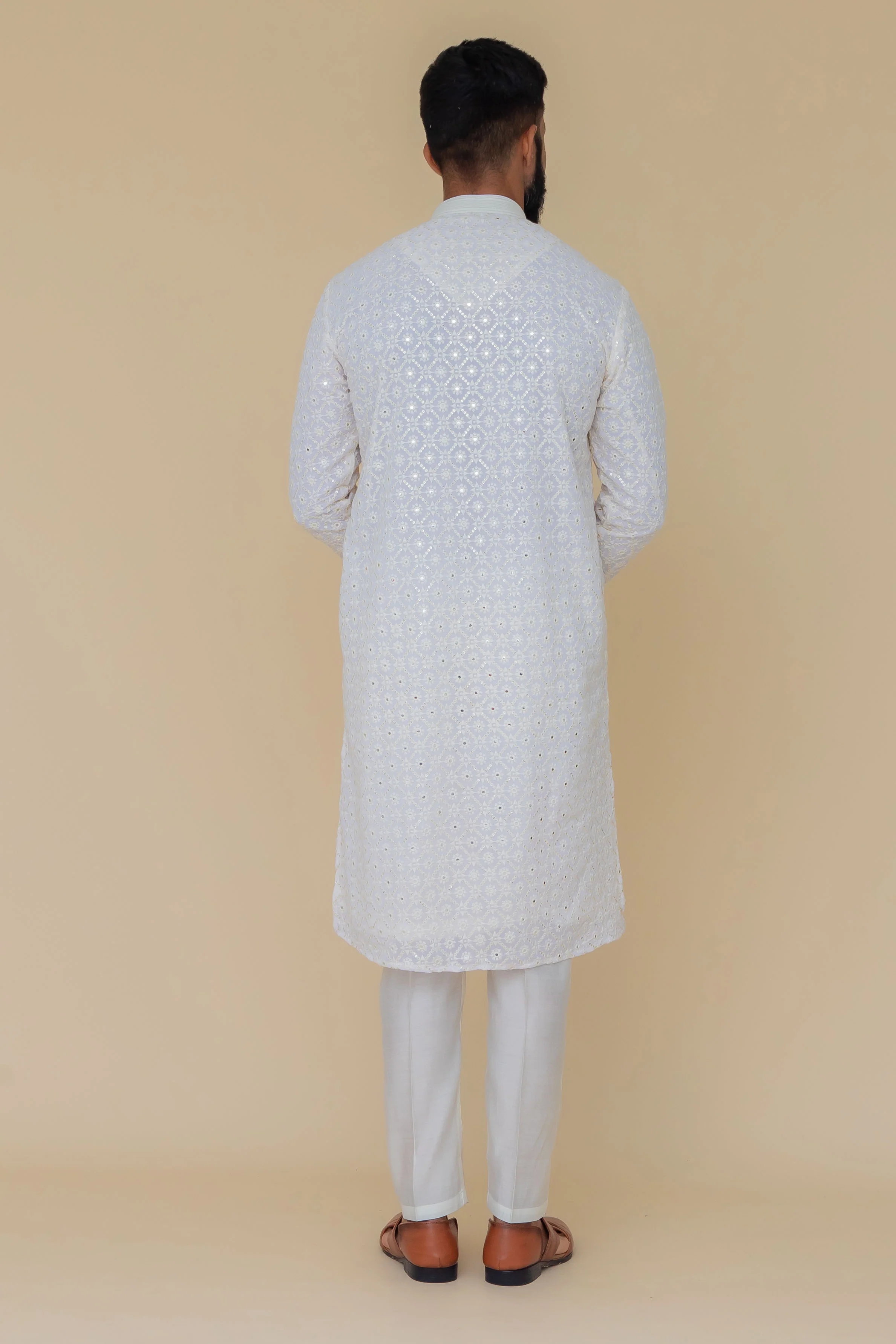MLS CHIKANKARI KURTA PAJAMA