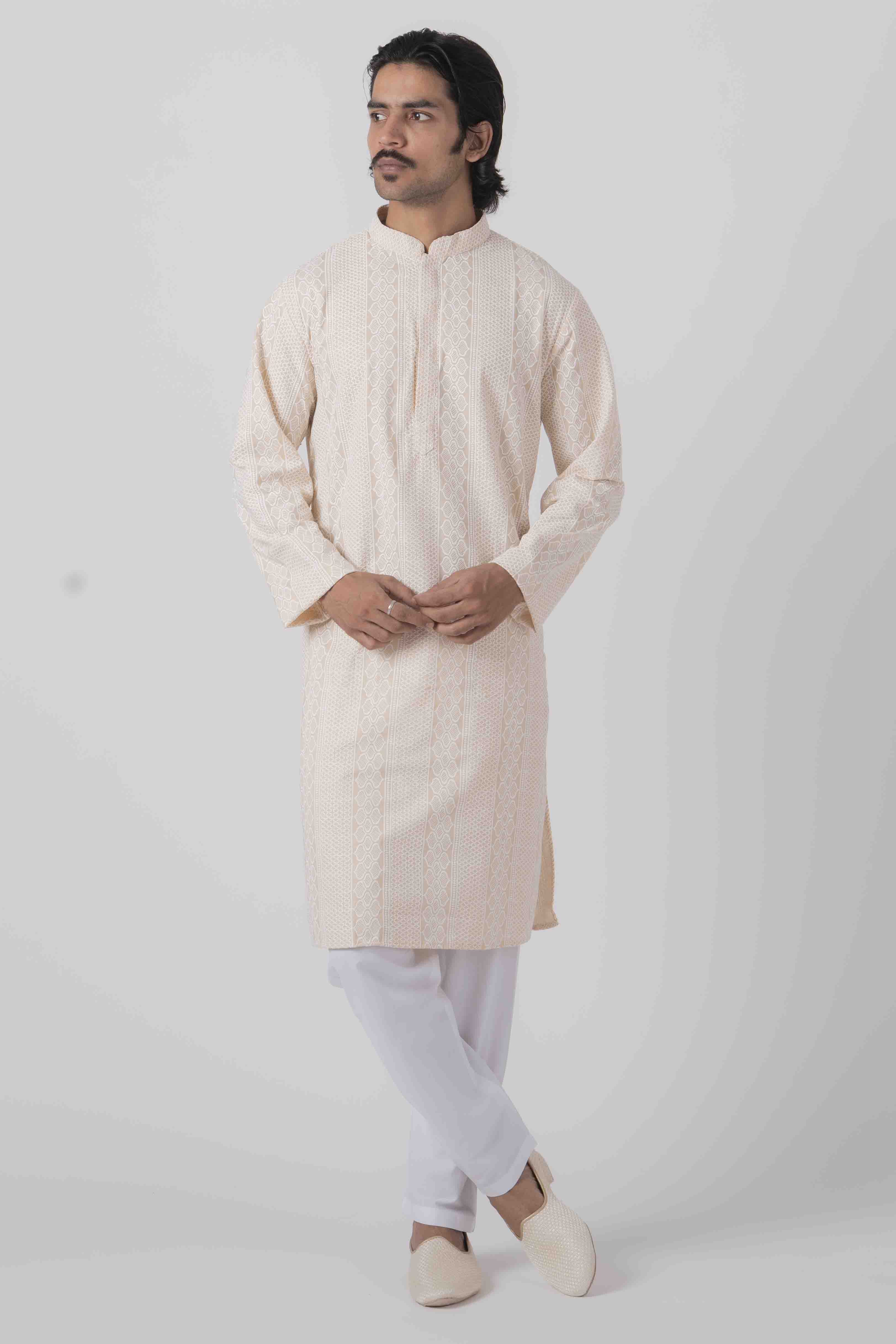 MLS CHIKANKARI KURTA PAJAMA