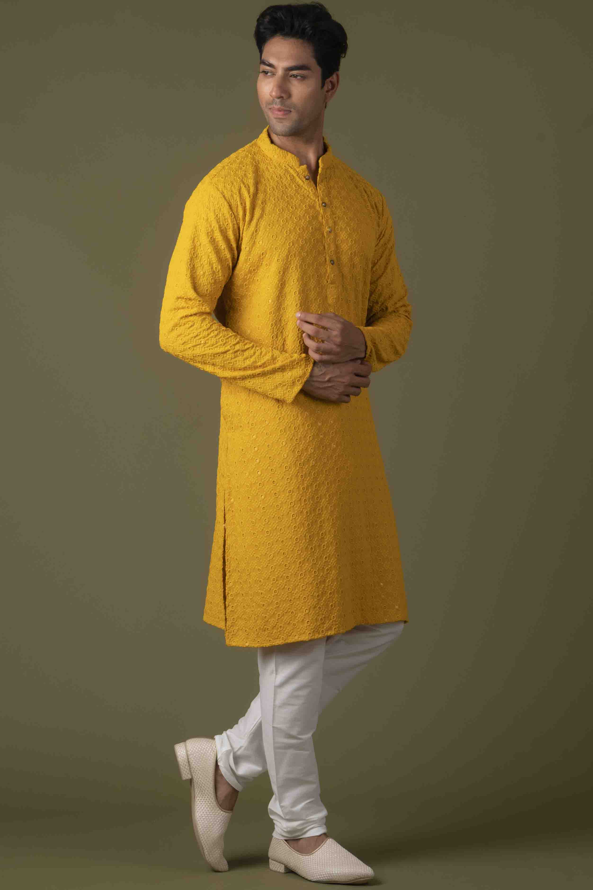MLS CHIKANKARI KURTA PAJAMA
