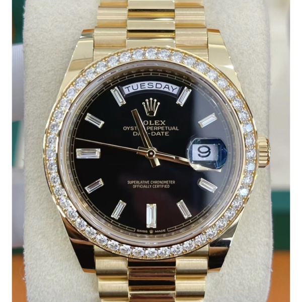 【Super Clone】ROLEX Day-Date 40mm Black Diamond Dial and Diamond Bezel Yellow Gold President Bracelet  228348RBR-0001