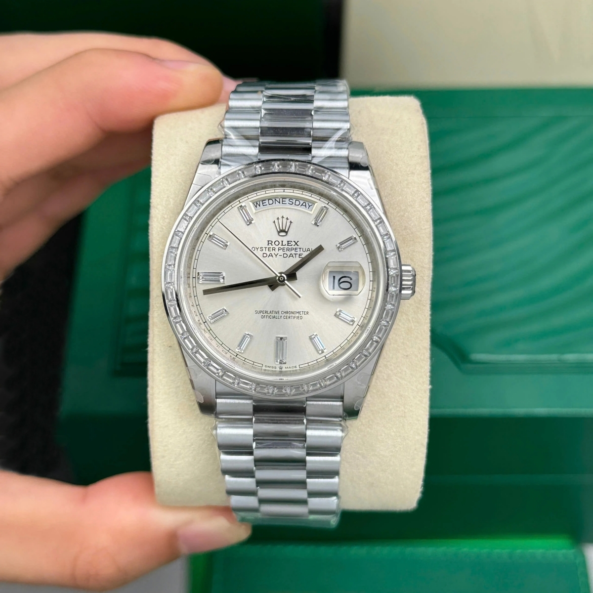【Super Clone】ROLEX Day-Date 40mm 228396TBR-0011 Silver Diamonds Dial