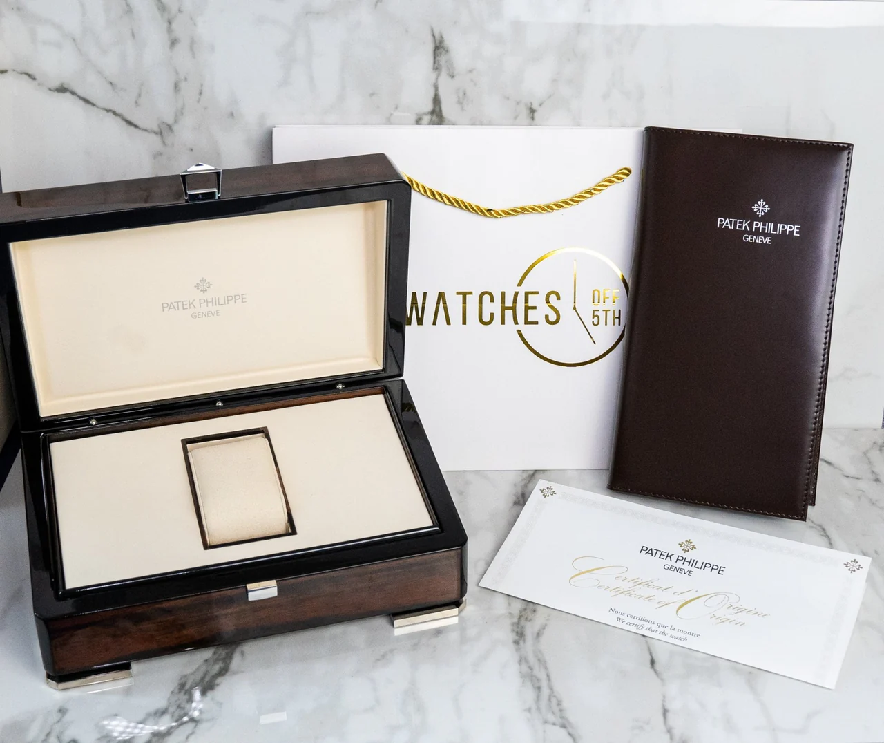 Patek Philippe Complications Calatrava Pilot Travel Time 5524R-001 42mm