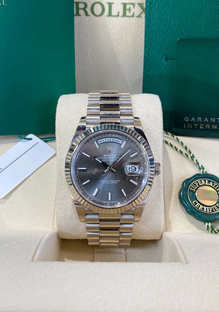 【Super Clone】ROLEX  Day-Date 40mm Slate Diamonds Dial  228236-0013