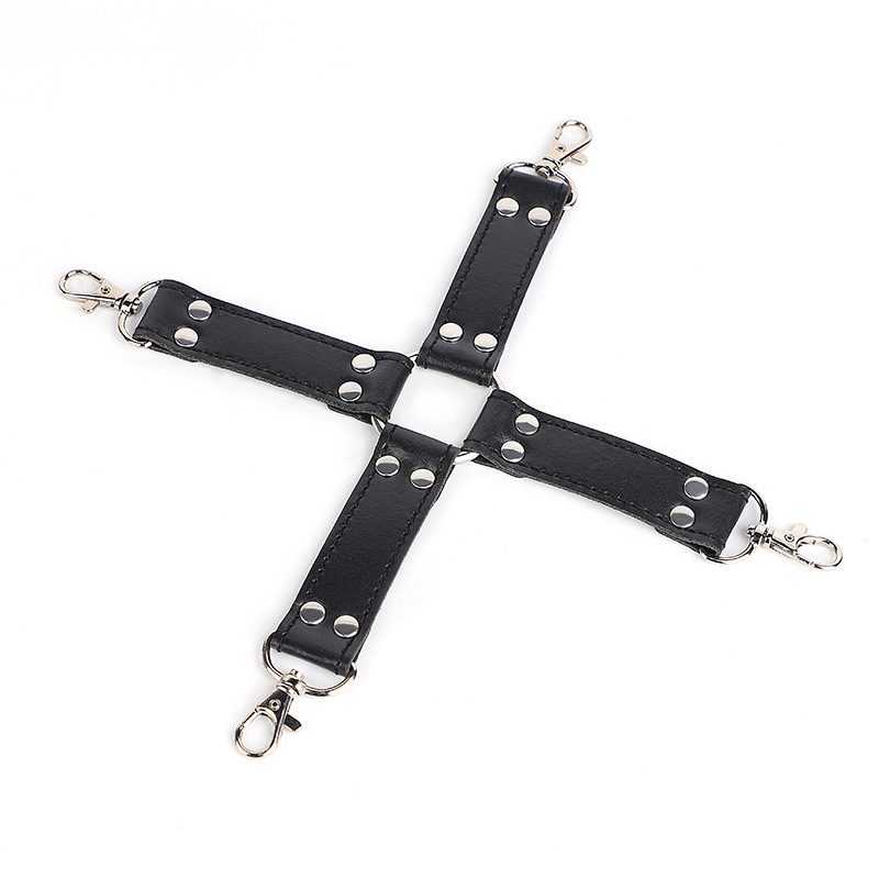 Bondage - Hogtie Cross Closure