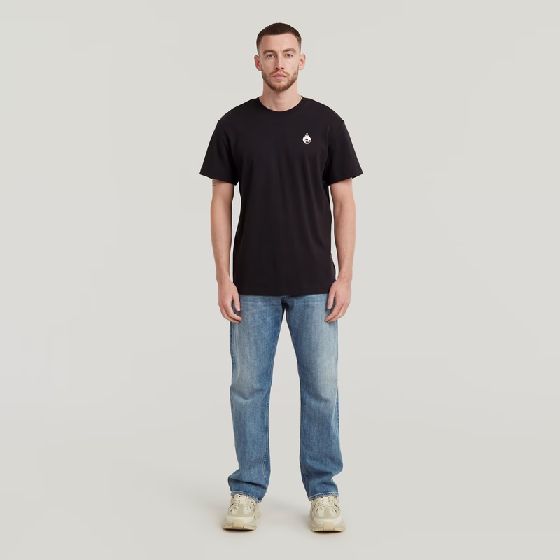 Trims Back Graphic T-Shirt