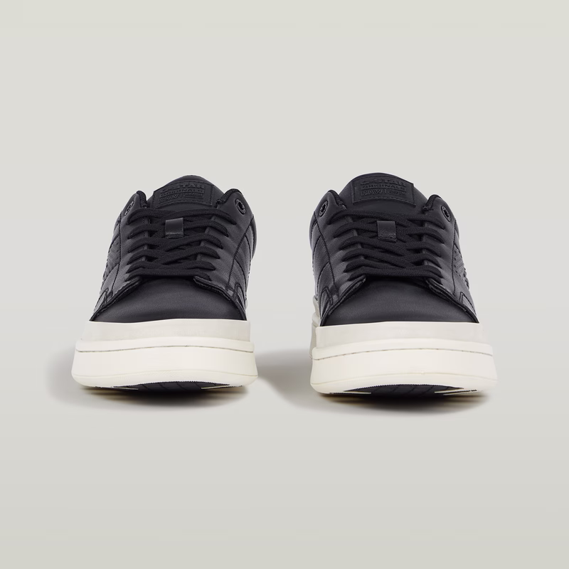 Recruit III Sneakers