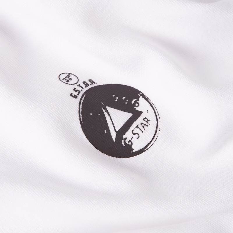 Trims Back Graphic T-Shirt
