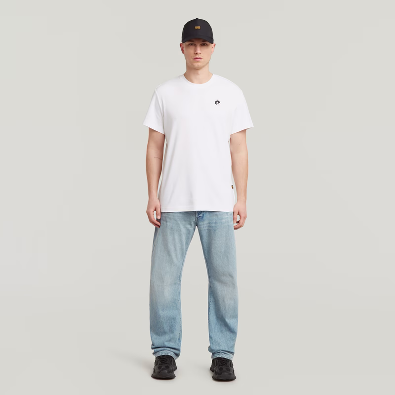 Trims Back Graphic T-Shirt