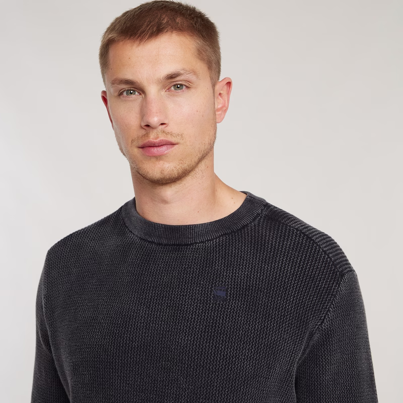 Serrated Knitted Sweater