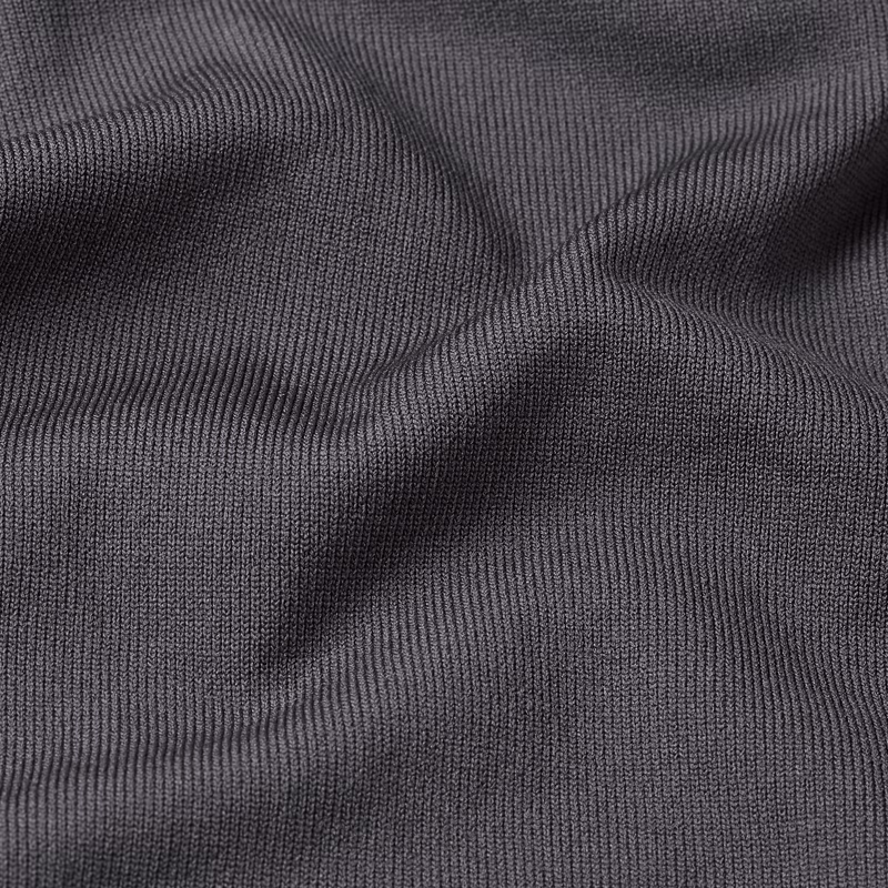 Seamless Zip Top