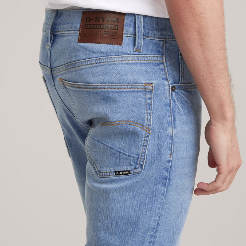3301 Straight Jeans